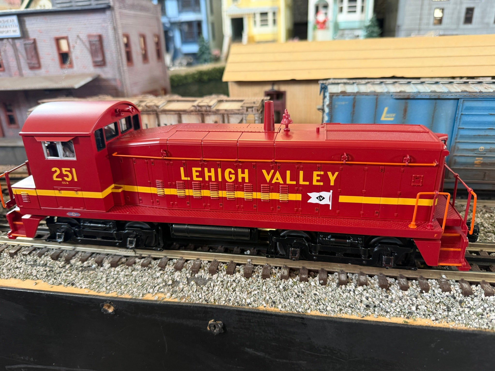 MTH 30-21299-1 - SW-8 Switcher Diesel Engine "Lehigh Valley" #251 w/ PS3 - Custom Run for MrMuffin'sTrains