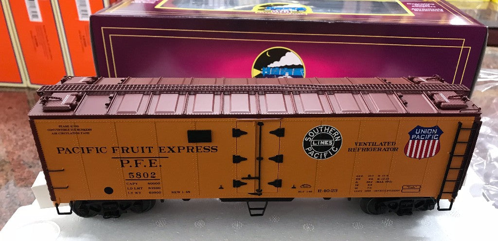 MTH 20-94408 Pacific Fruit Express 40' Steel Sided Reefer Car-Second hand-M5361