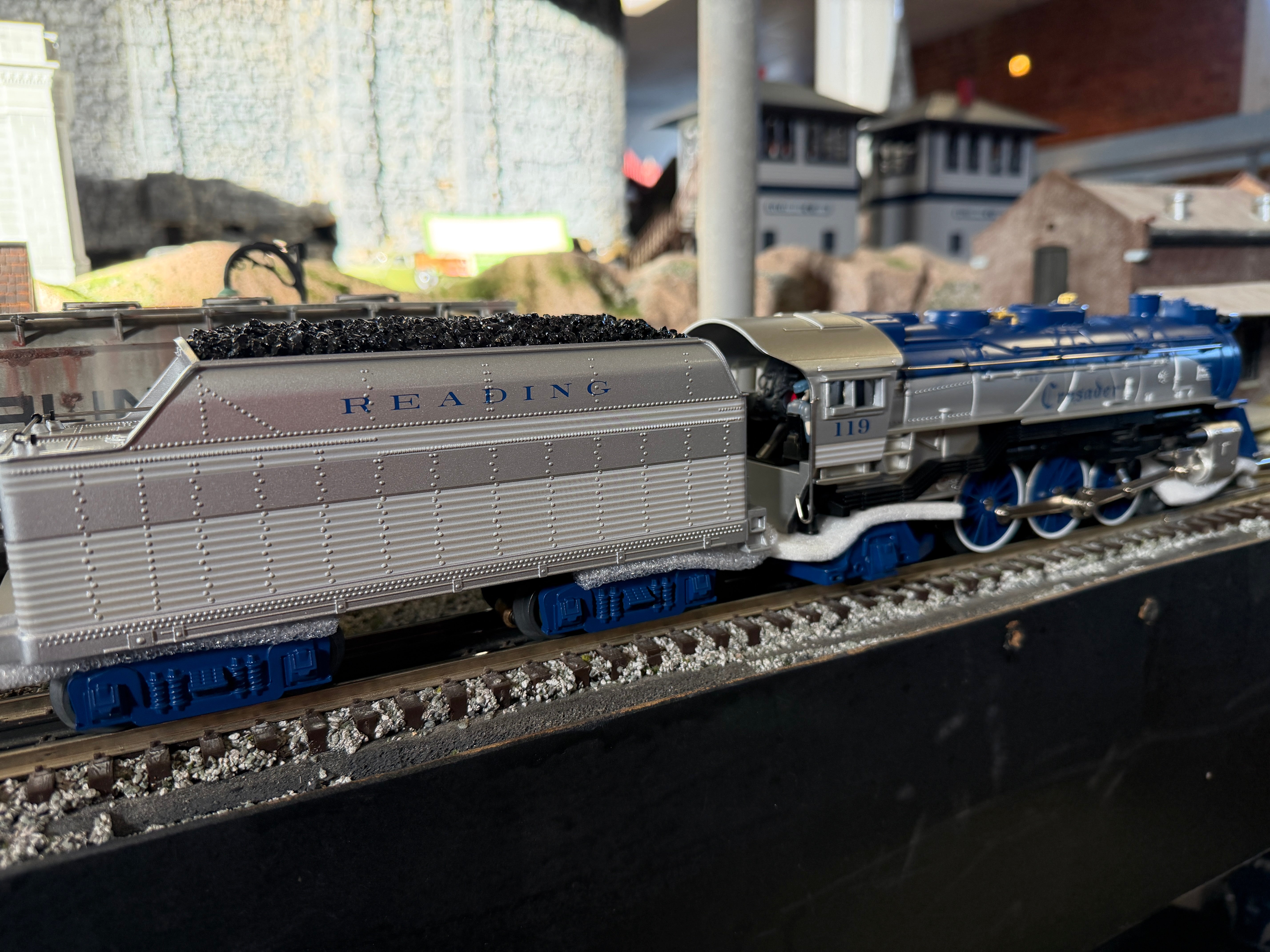 Lionel 2532080 - LionChief +2.0 Pacific Steam Locomotive "Reading" #119