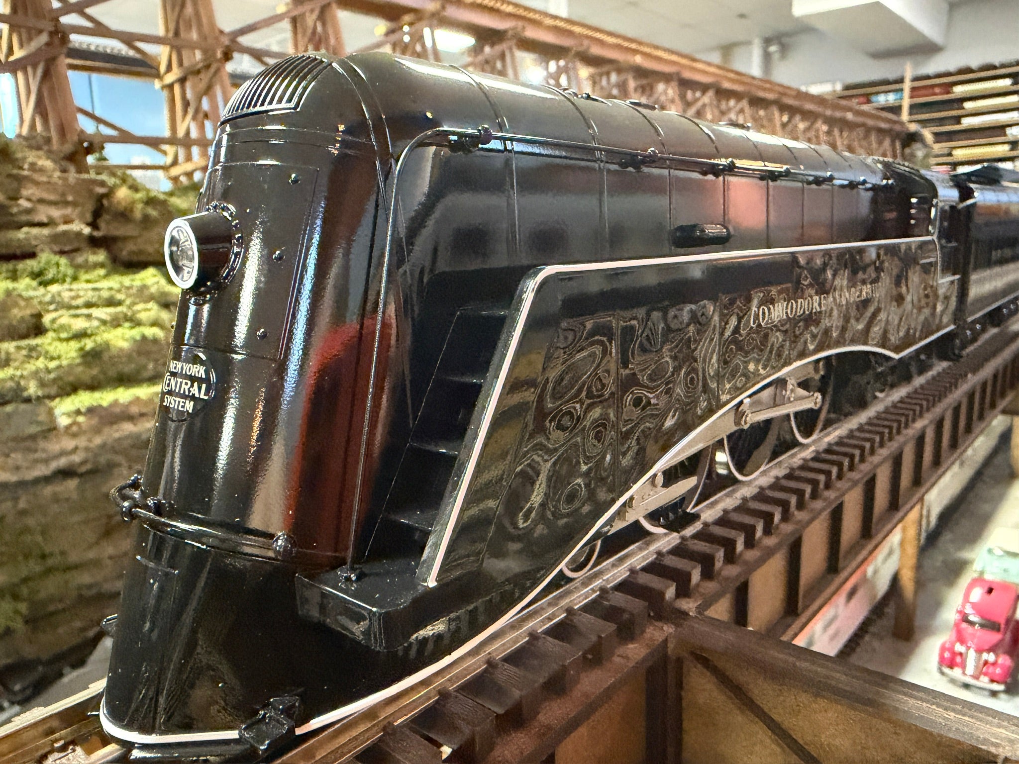 Lionel 2531870 - Vision Line Commodore Vanderbilt Hudson Steam Locomotive "New York Central" (All Black) - Custom Run for MrMuffin'sTrains