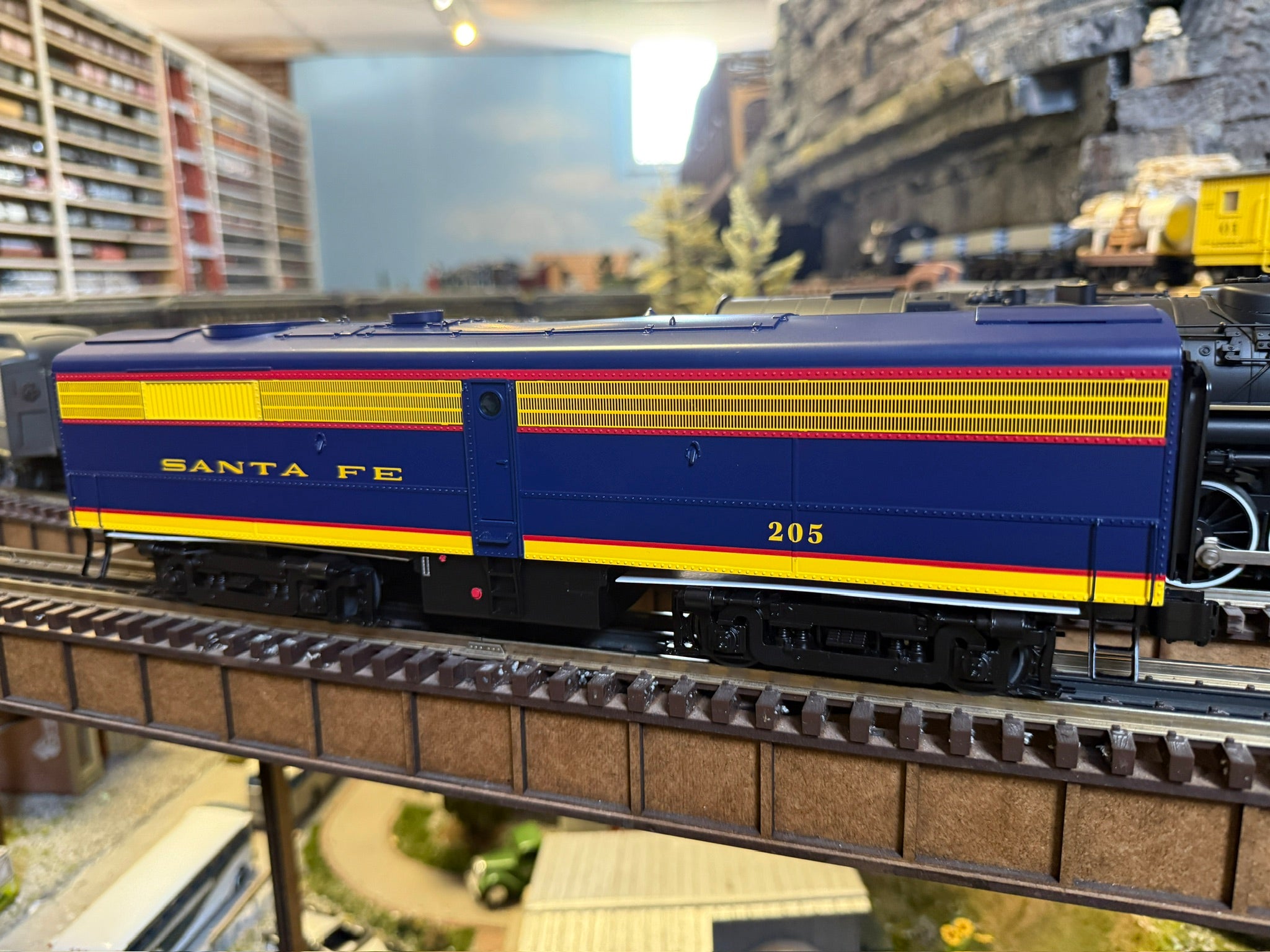 Lionel 2533879 - Legacy FB-2 SuperBass "Santa Fe" #205