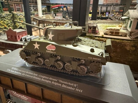 Atlas O 3002654 - U.S. M4A3 Sherman Medium Tank (Belgium, Dec 1944) 1/43