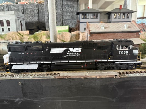 MTH 20-21962-1 - SD60E Diesel Engine "Norfolk Southern" #7035 w/ PS3
