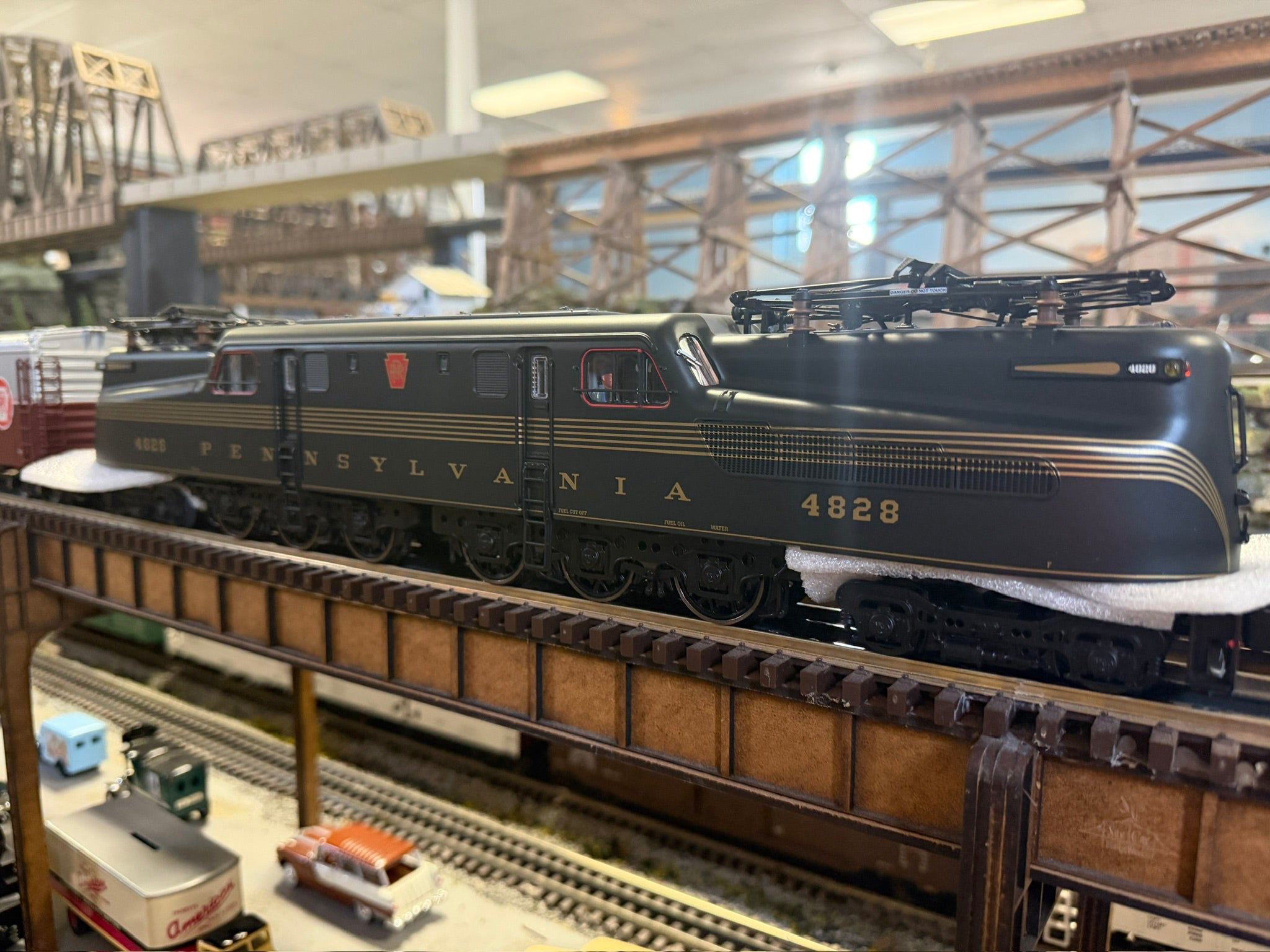 Lionel 2522010 - Vision Line - GG1 Freight Set "Pennsylvania" #4828