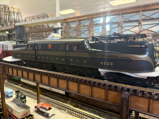 Lionel 2522010 - Vision Line - GG1 Freight Set "Pennsylvania" #4828