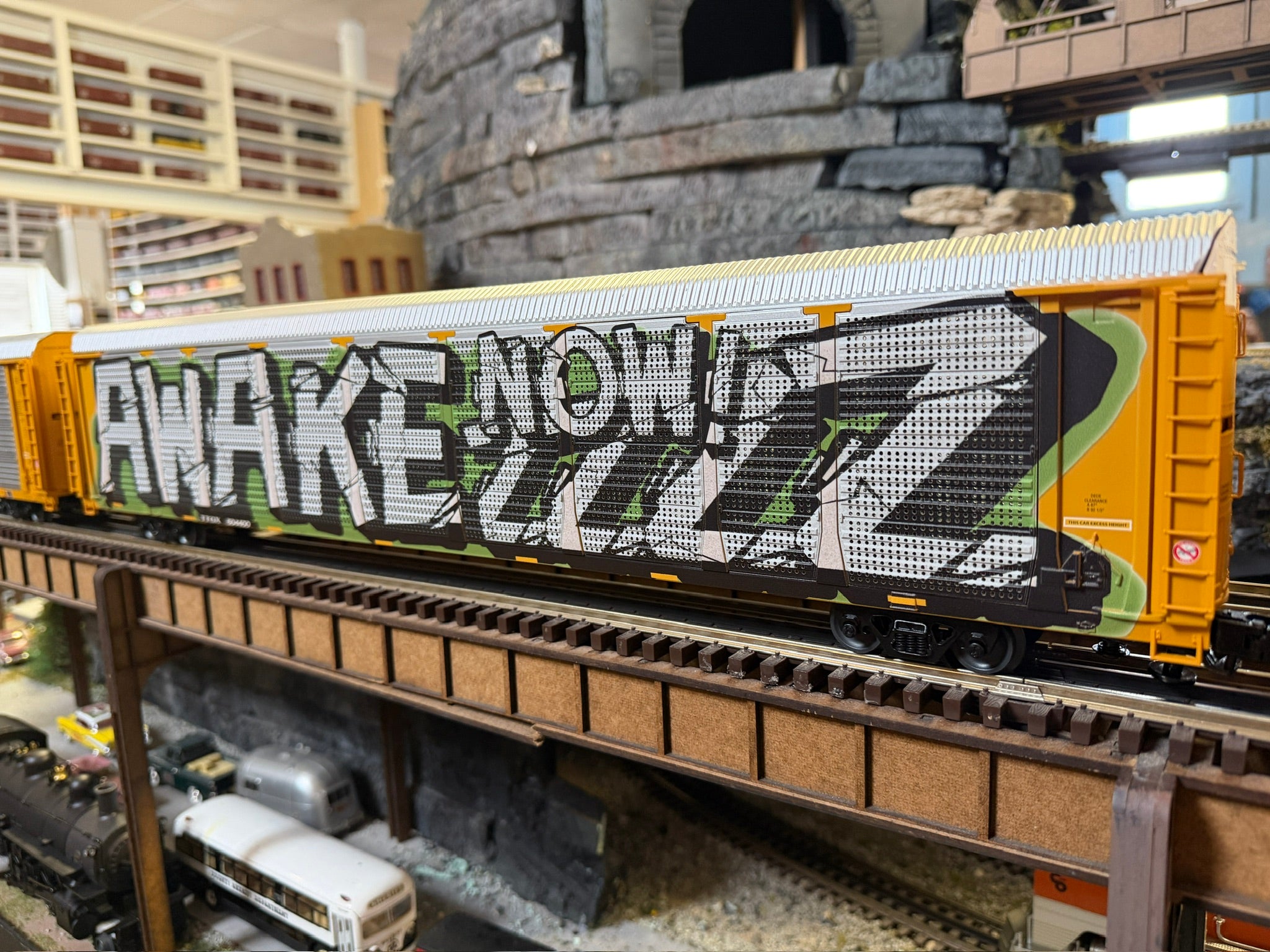 Lionel 2522070 - Legacy ES44 Autorack Set "Florida East Coast"