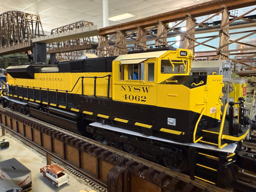 Lionel 2533202 - Legacy SD70M-2 Diesel Locomotive 