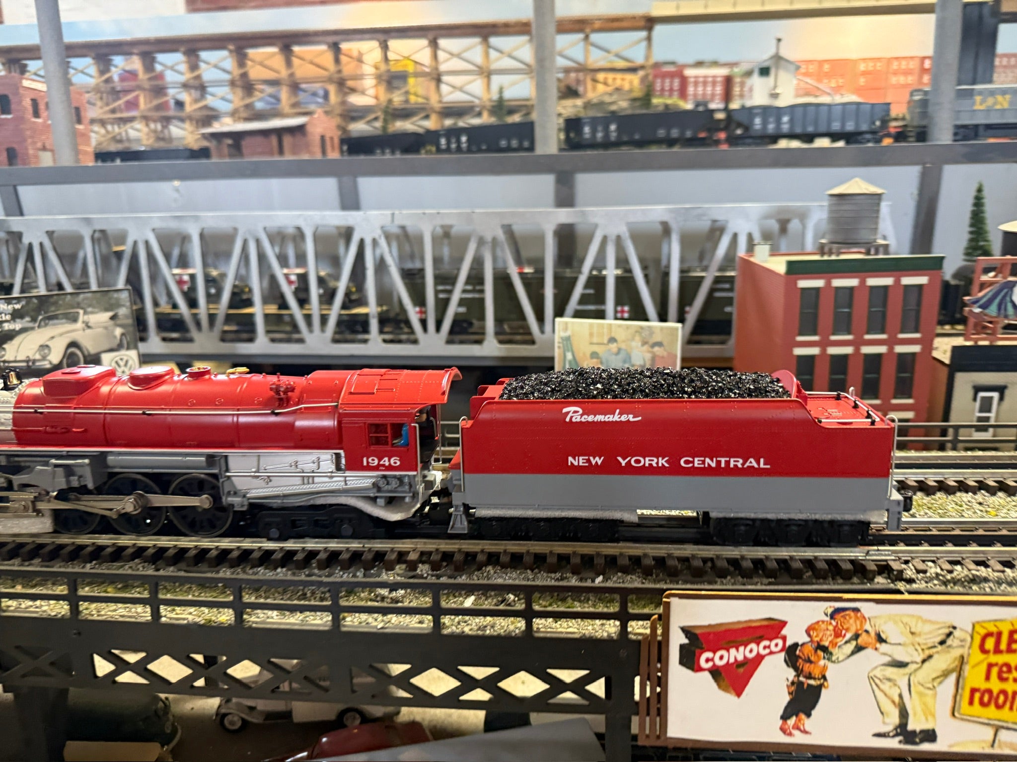 Lionel 2532030 - LionChief+ 2.0 J3A Hudson Steam Locomotive "New York Central" #1946 (Pacemaker)