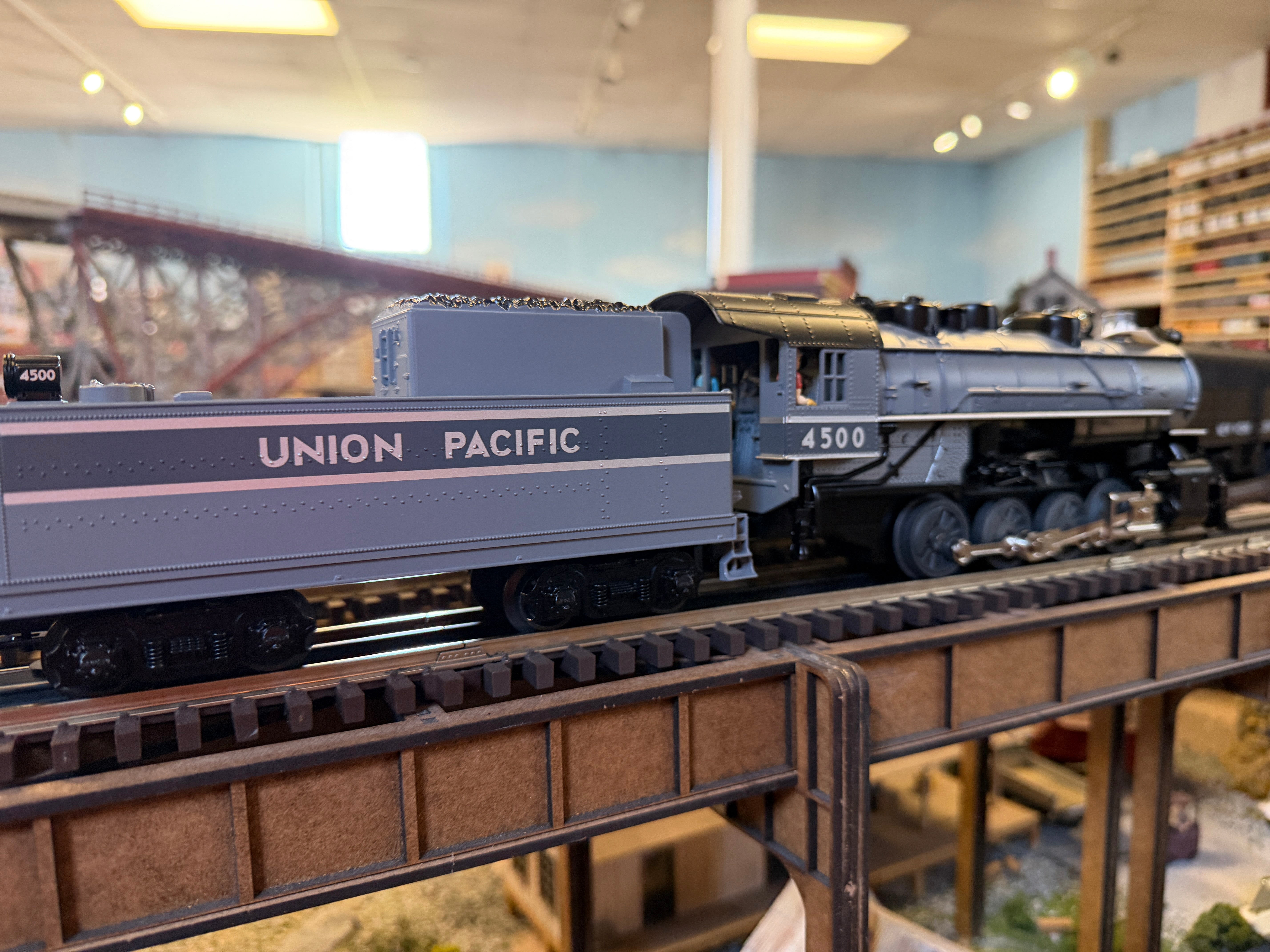 Lionel 2545030 - LionChief 0-8-0 Steam Locomotive "Union Pacific" #4500