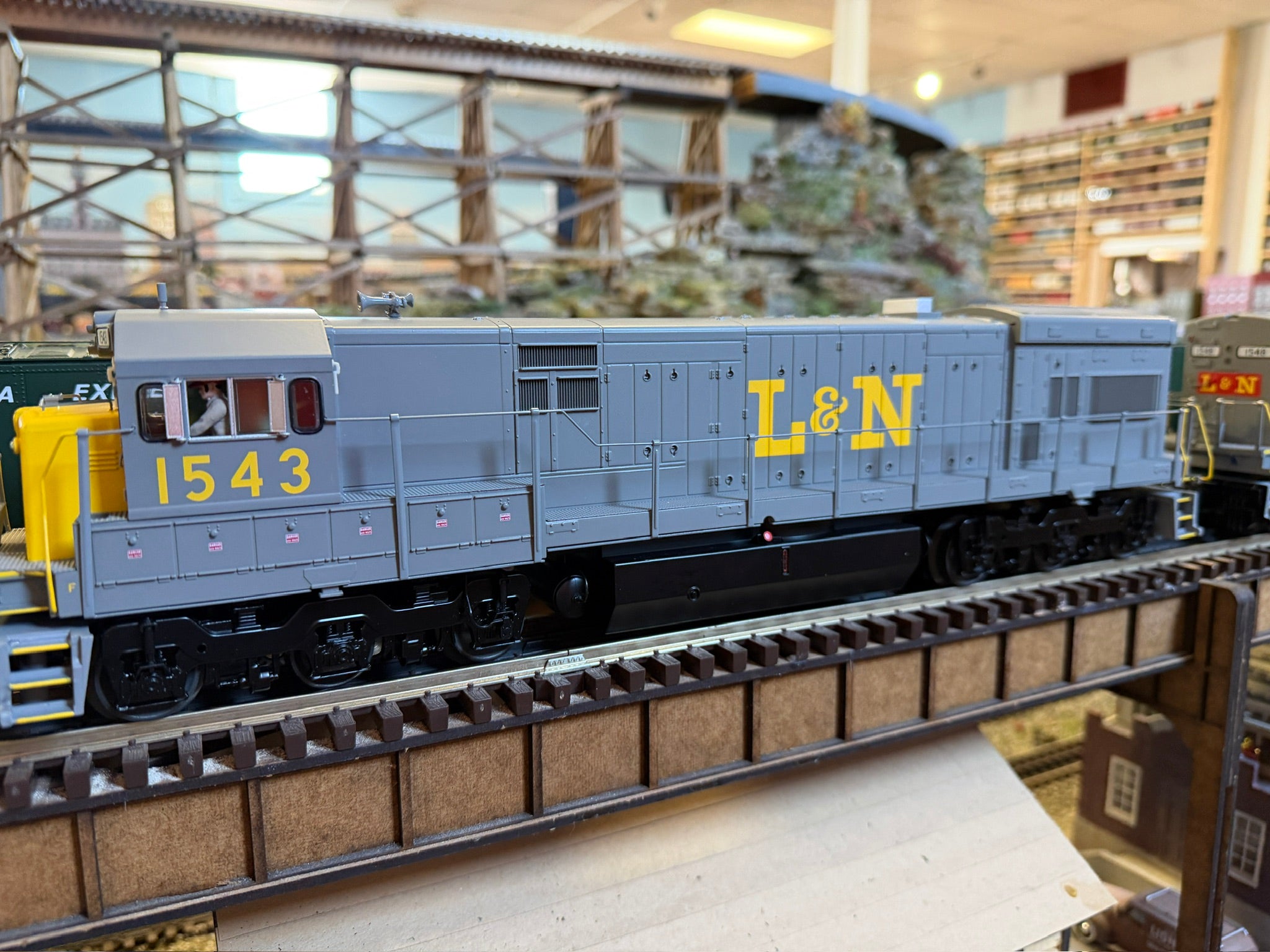 Atlas O 30138503 - Premier - U30C Diesel Locomotive "Louisville & Nashville" #1543