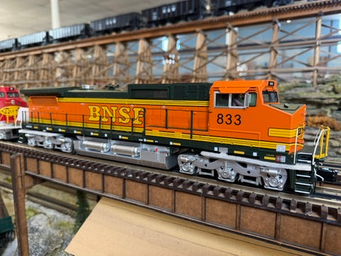 MTH 20-21974-1 - Dash-8 Diesel Engine "BNSF" #833 w/ PS3