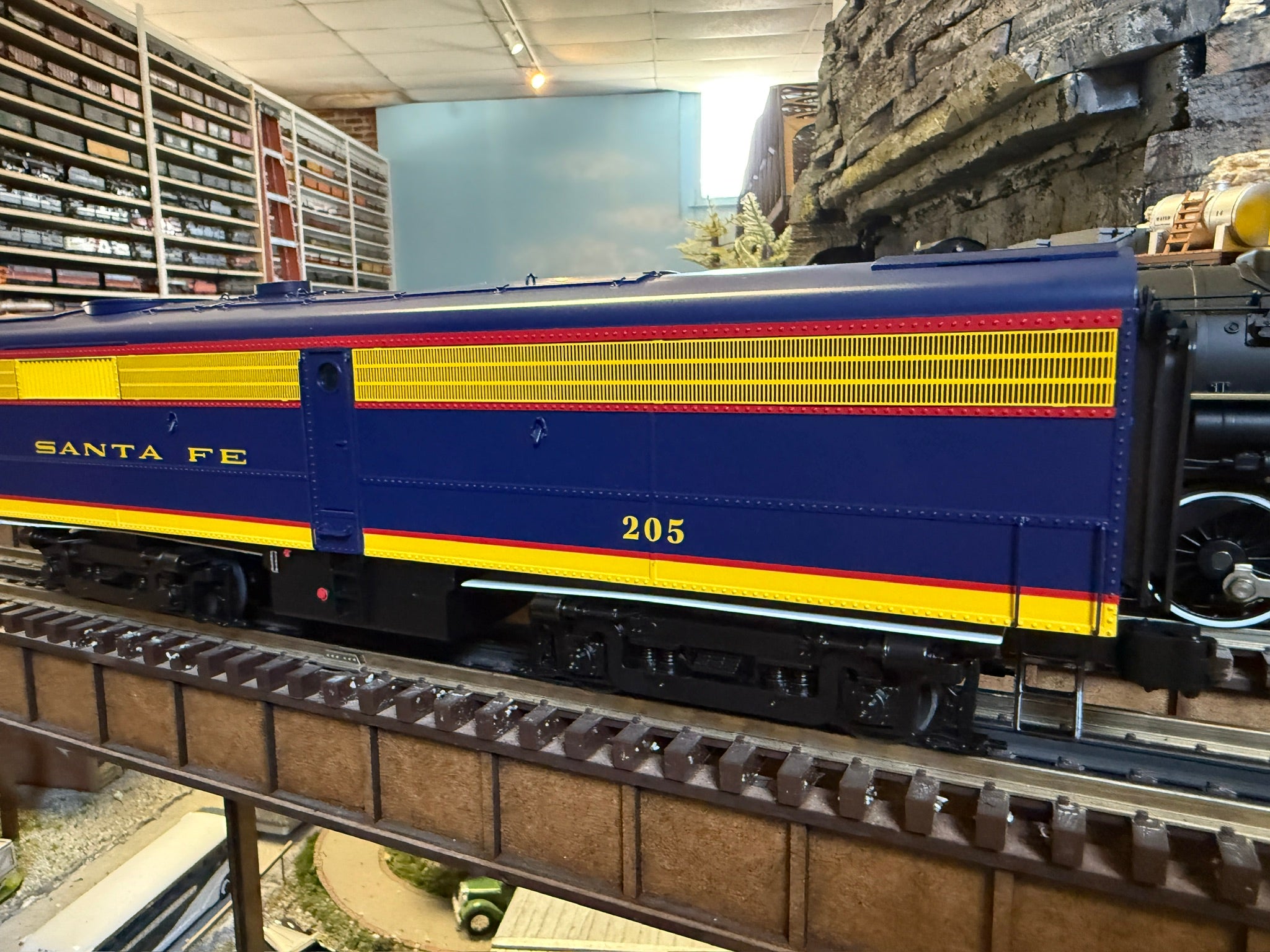 Lionel 2533879 - Legacy FB-2 SuperBass "Santa Fe" #205