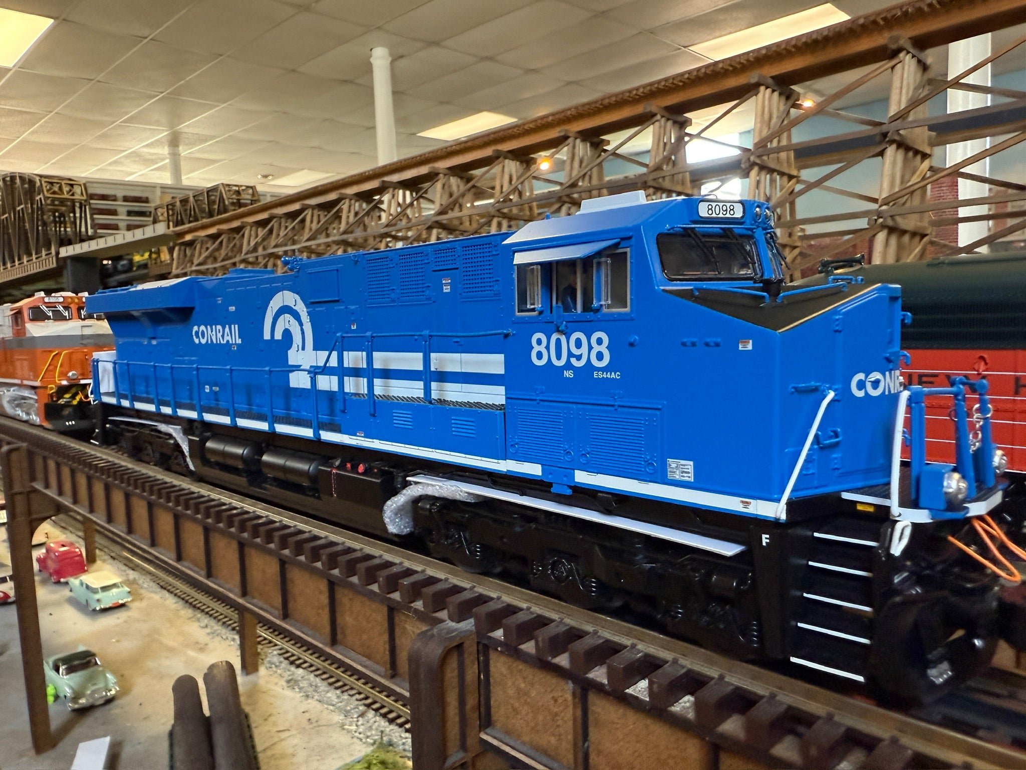 Lionel 2533591 - Legacy ES44 Diesel Locomotive "Conrail" #8098 (Norfolk Southern)