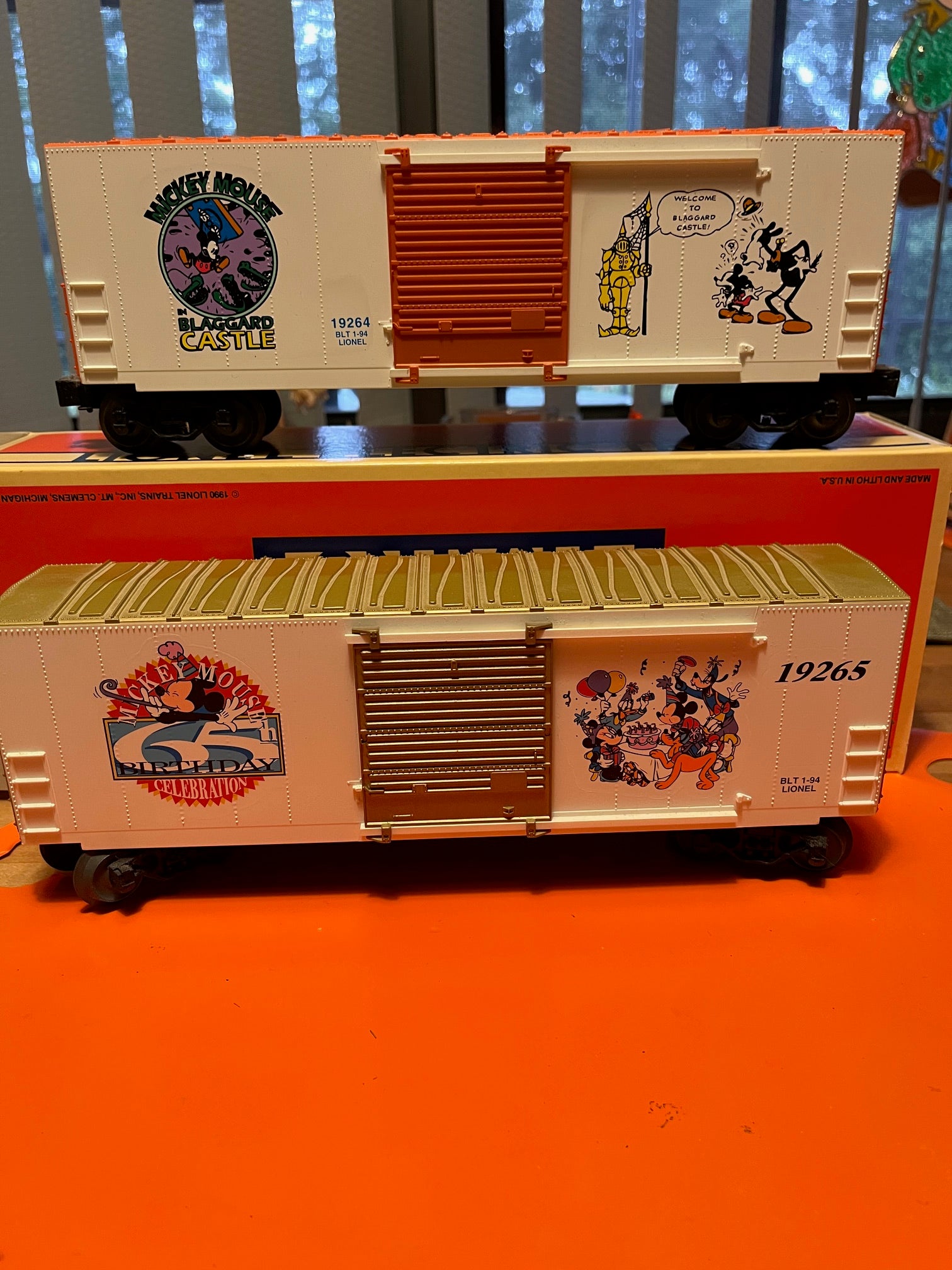 Lionel Disney Train 15 Piece Set-Second hand-M6920