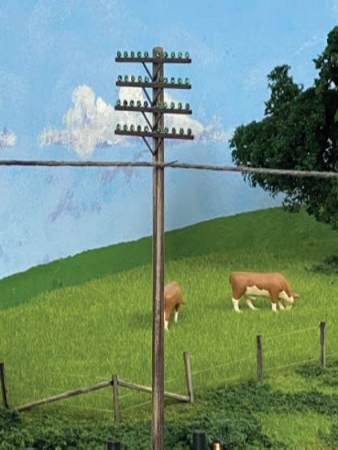 Atlas O 66930 - Lineside - 9" Telephone Poles Assembled & Painted w/ 4 Crossarms (6-Pack)