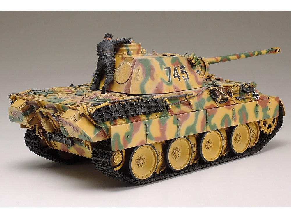 Tamiya 35345 - German Tank Panzer V Panther Ausf.D - 1/35 Scale Model Kit