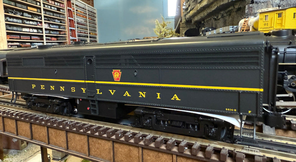 Lionel 2533918 - Legacy - FB-2 Diesel Locomotive 