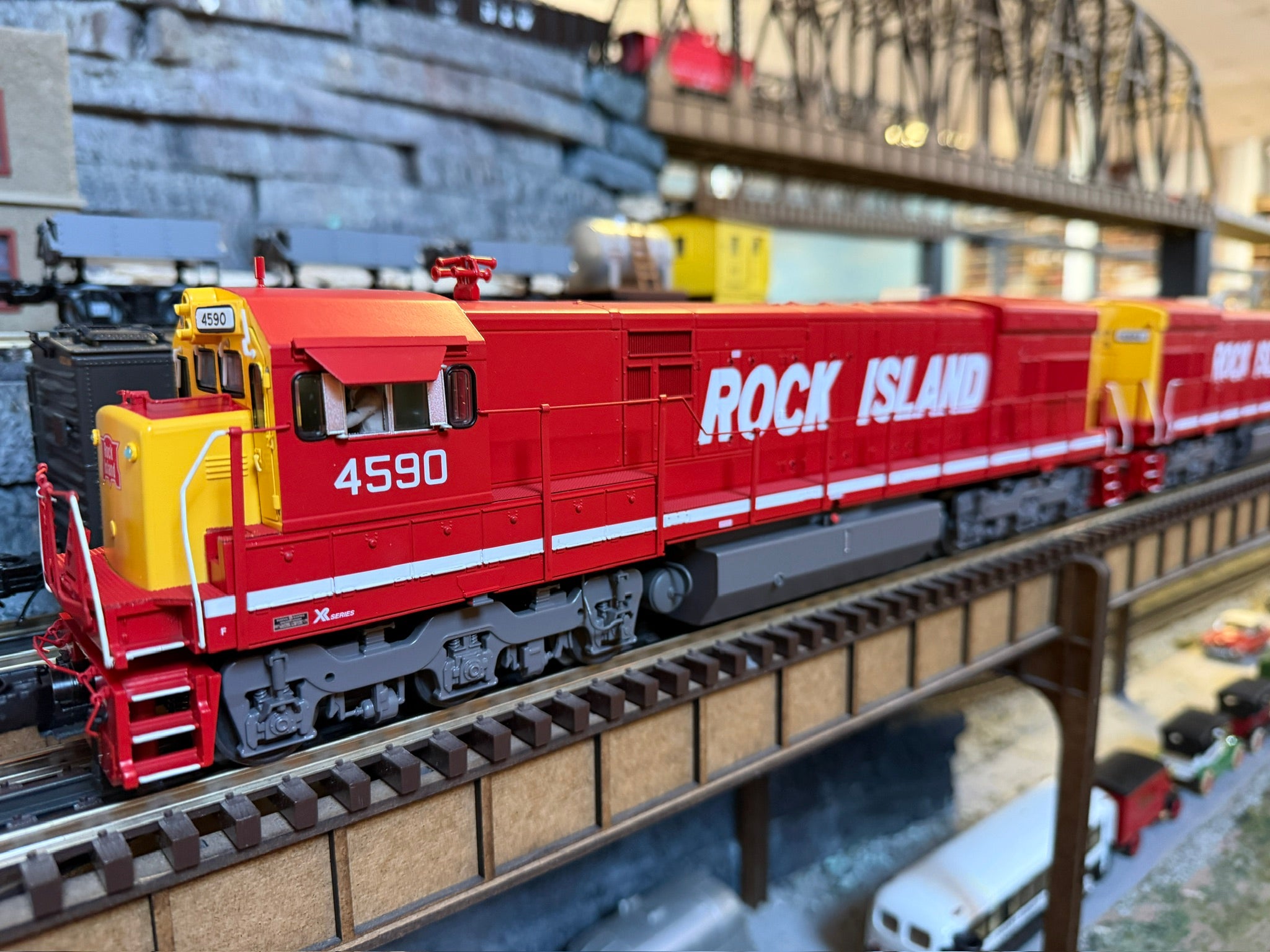 Atlas O 30138685S - Premier - U30C Diesel Locomotive "Rock Island" #4590 - Custom Run for Mr.Muffin's Trains