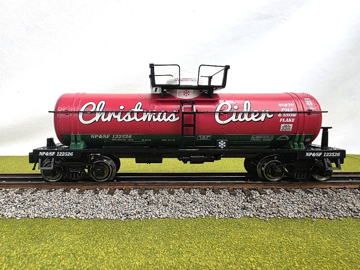 Ready Made Trains RMT-96850-5 - 8000 Gallon Single Dome Tank Car "Christmas Cider" #122526
