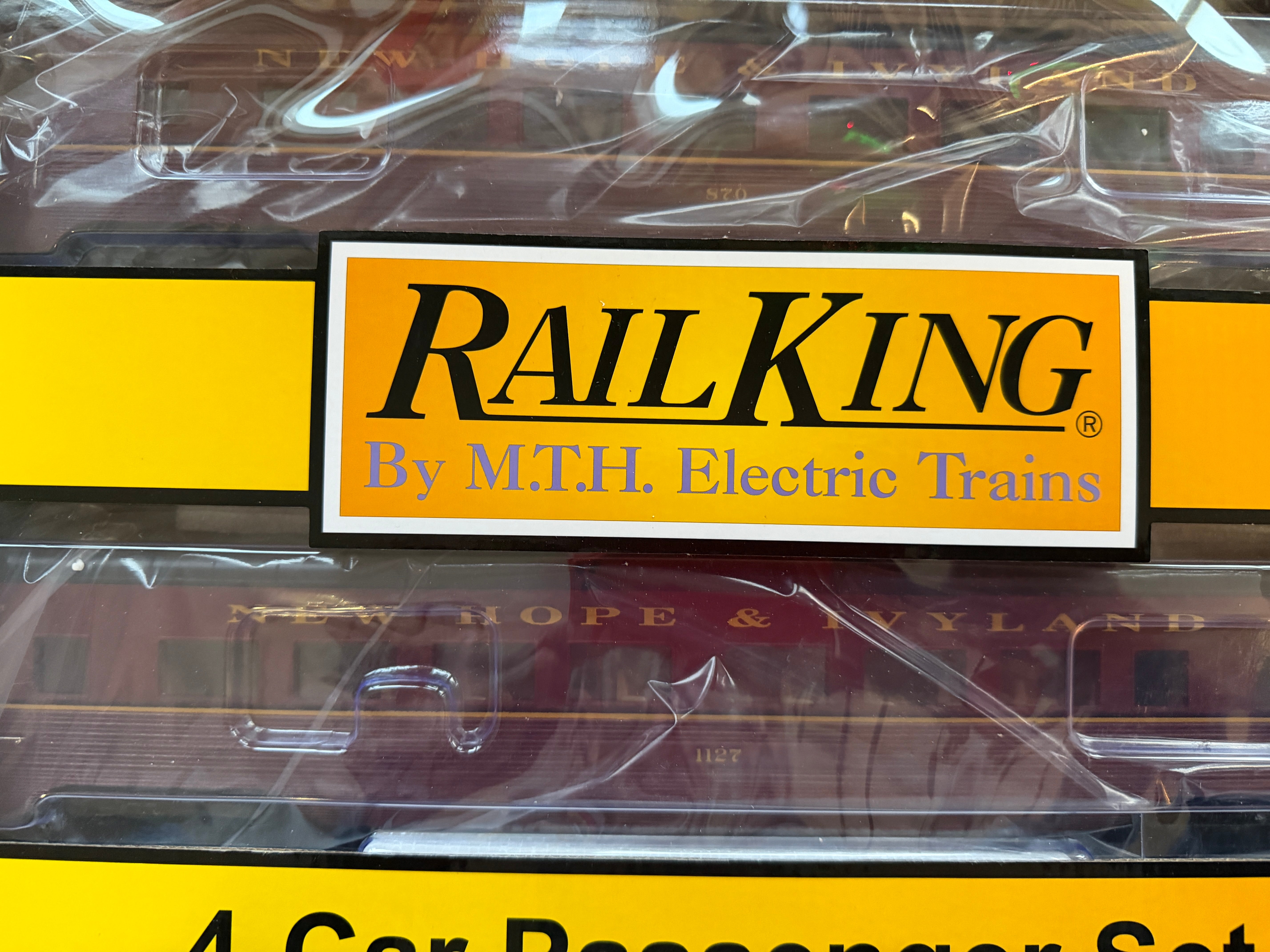 MTH 30-68281 - 60’ Streamlined Passenger Set "New Hope & Ivyland" 4-Car)