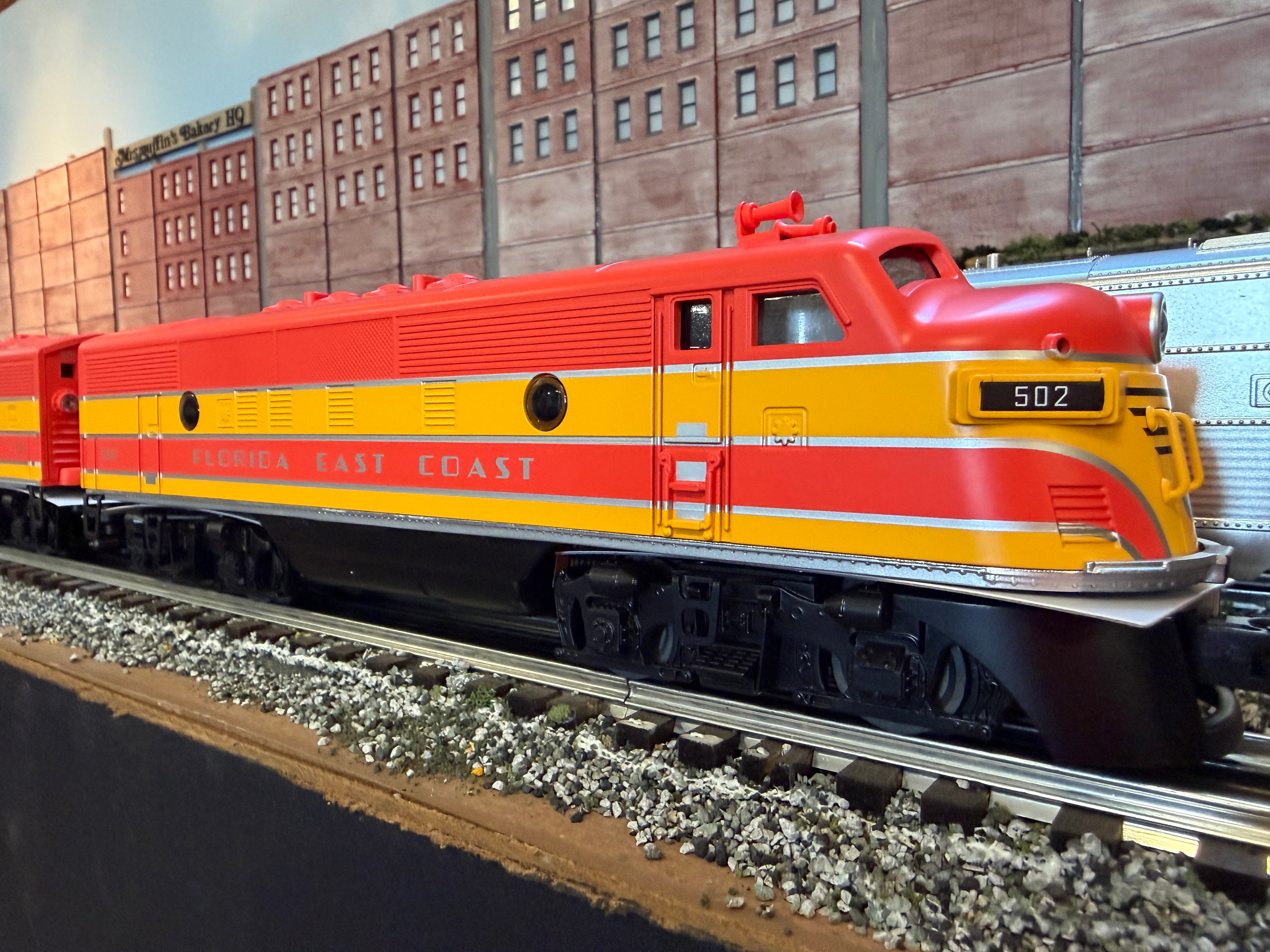 Lionel 2534070 - LionChief+ 2.0 F3 AA Diesel Set "Florida East Coast" #502/501