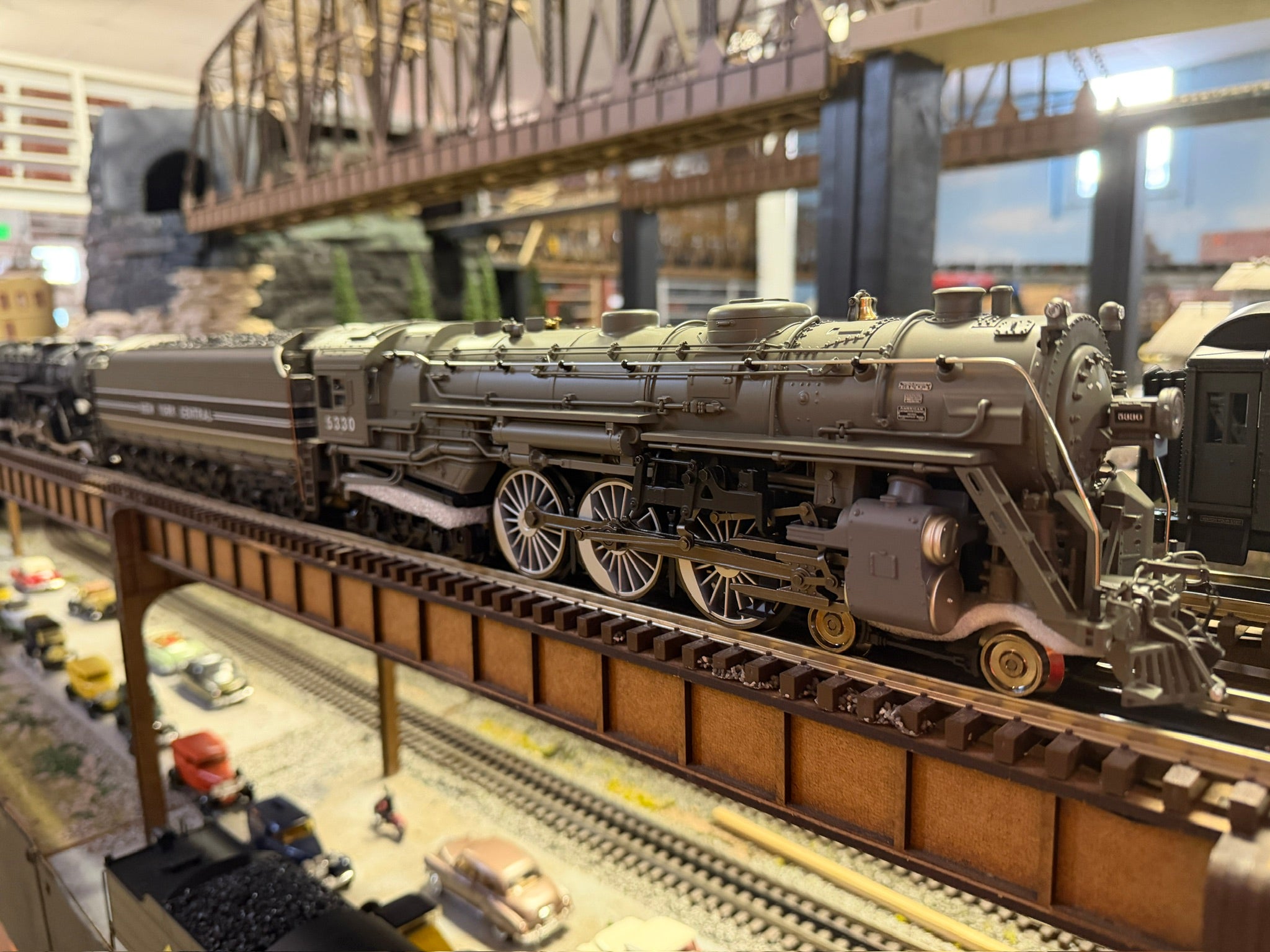 Lionel 2531330 - Vision Line J1e Hudson Steam Locomotive "New York Central" #5330 w/ PT Tender (Dreyfus)