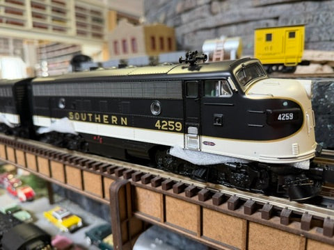 MTH 20-21993-4 - F-7 A Unit Diesel Engine "Southern" #4263 w/ PS3 (Non-Powered)