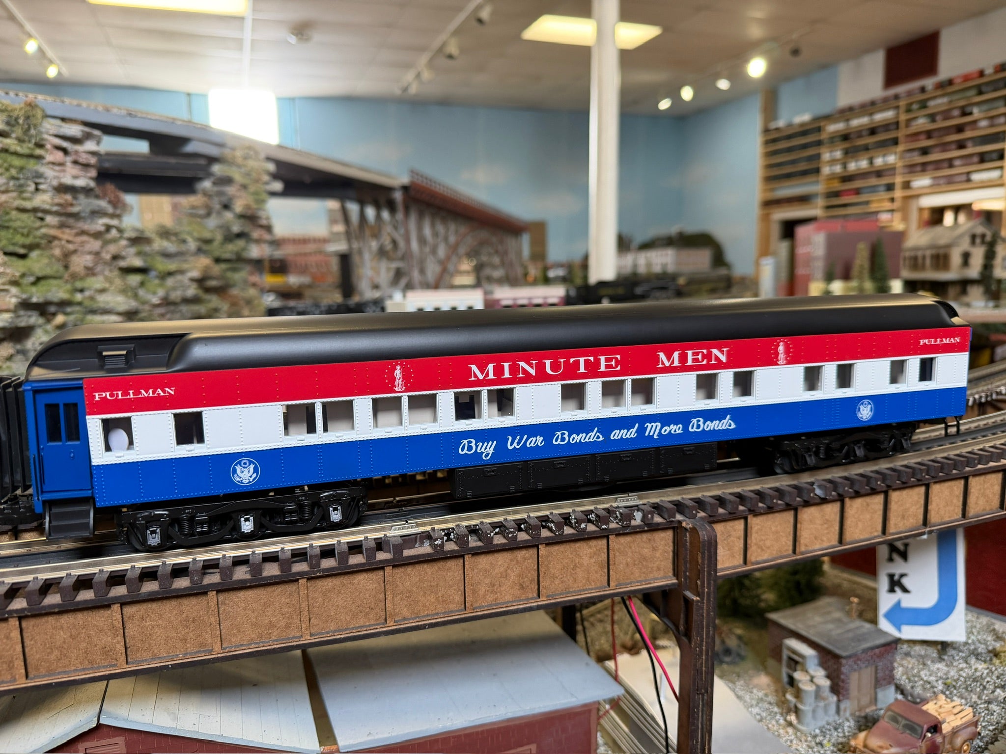 Lionel 2527550 - 18" SleeperSounds "Pullman" #Minute Men