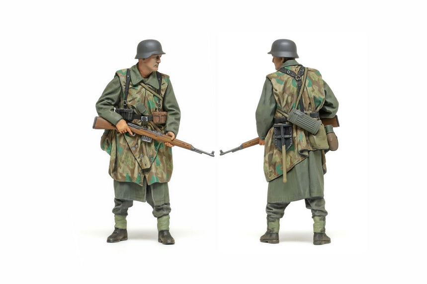Tamiya 35382 - German Infantry Set Late WWII - 1/35 Scale Model Kit