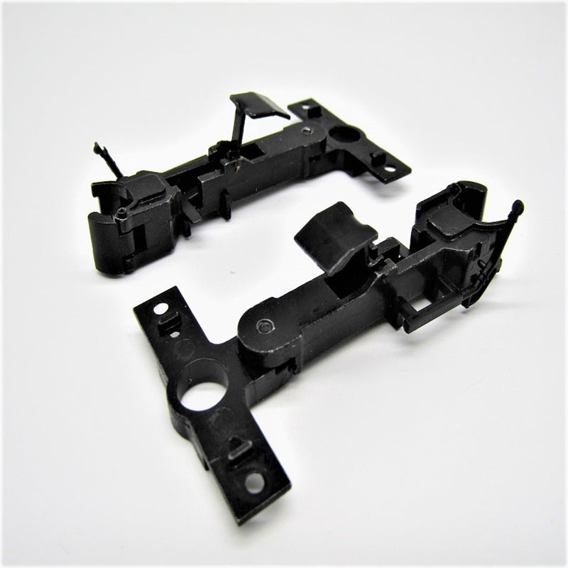 Atlas O 66042 - 3-Rail Medium Length Coupler Shank Pair - MrMuffin'sTrains