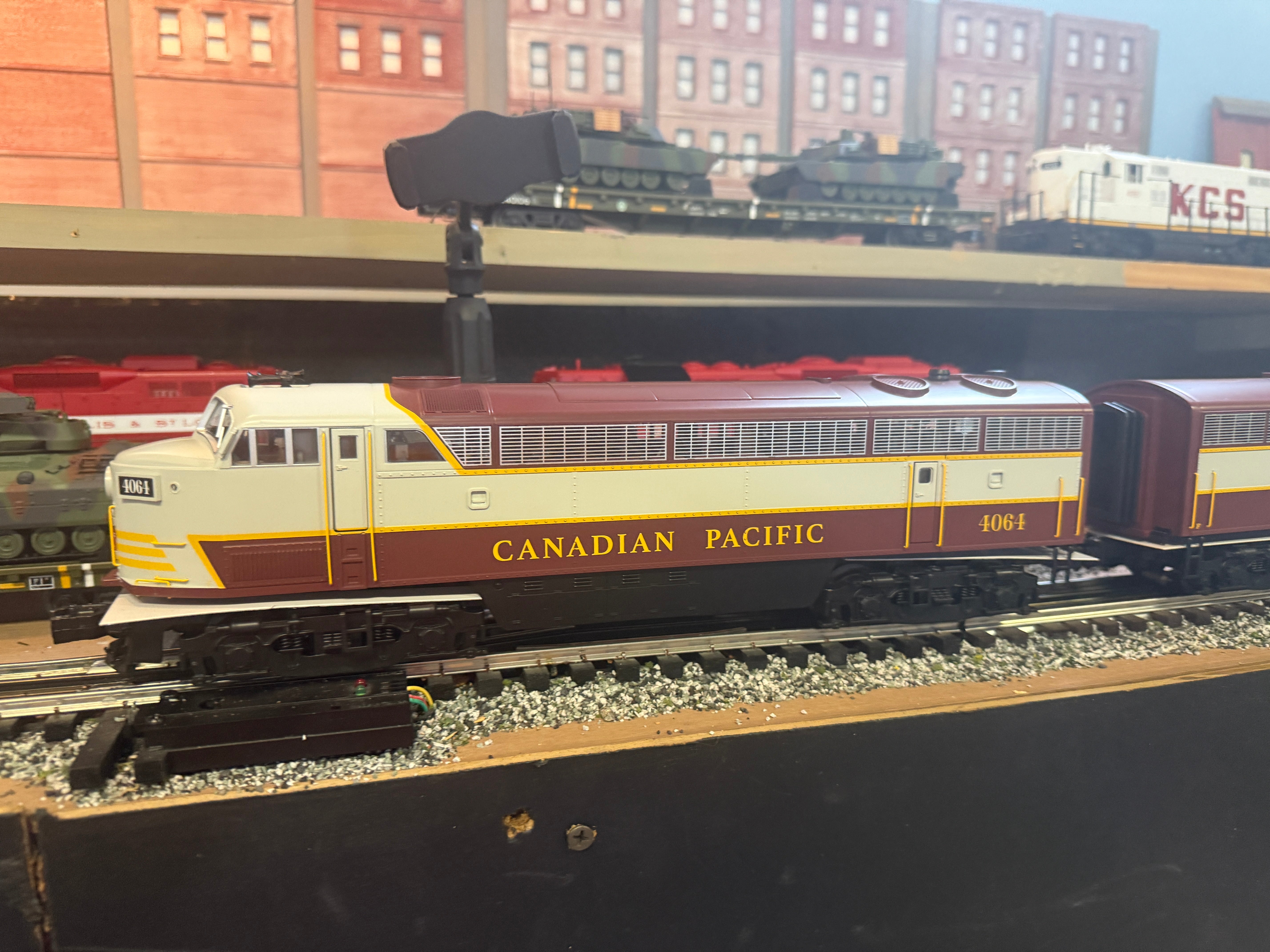 Lionel 2533222 - Legacy C Liner Diesel Locomotive "Canadian Pacific" #4065