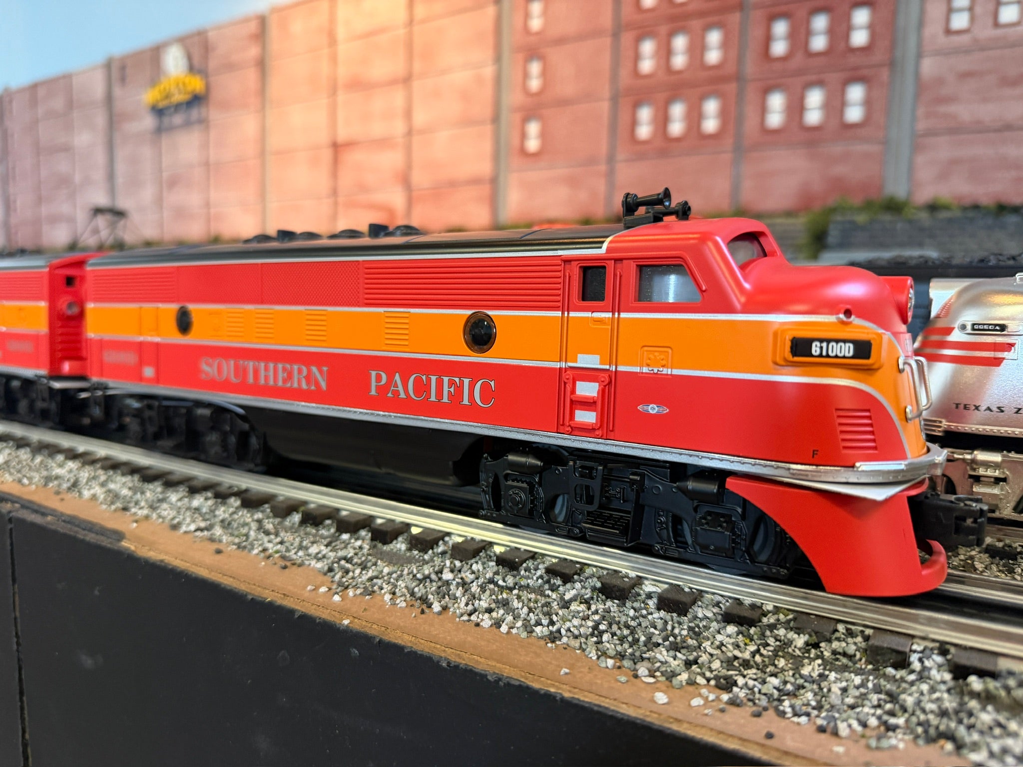 Lionel 2534090 - LionChief+ 2.0 F3 AA Diesel Set "Southern Pacific" #6100D/6100A