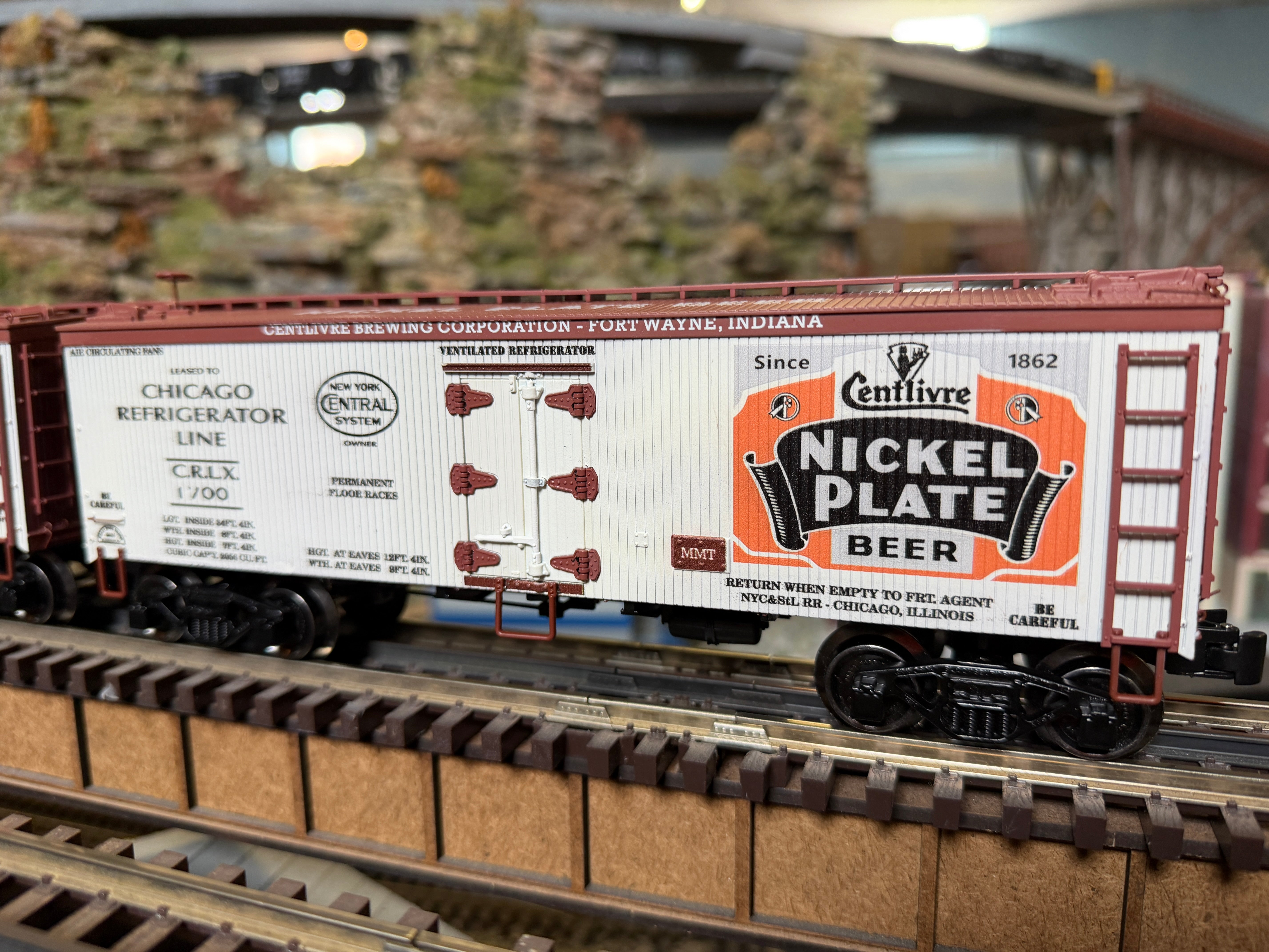 Ready Made Trains RMT-86199-152 - 36' Woodside Reefer Car "New York Central" (Nickel Plate Beer) - Custom Run for MrMuffin'sTrains