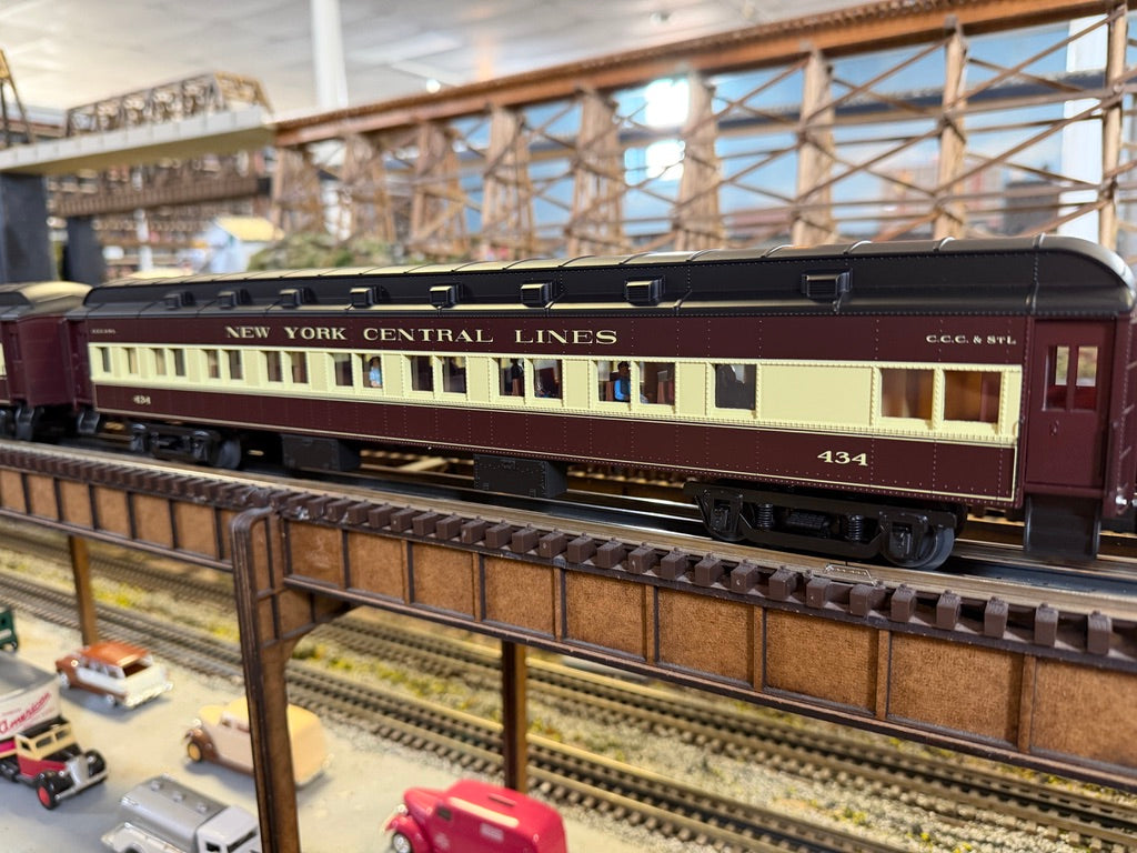 Lionel 2527580 - Niagara Falls 18" Passenger Car "New York Central" (2-Car) Set C