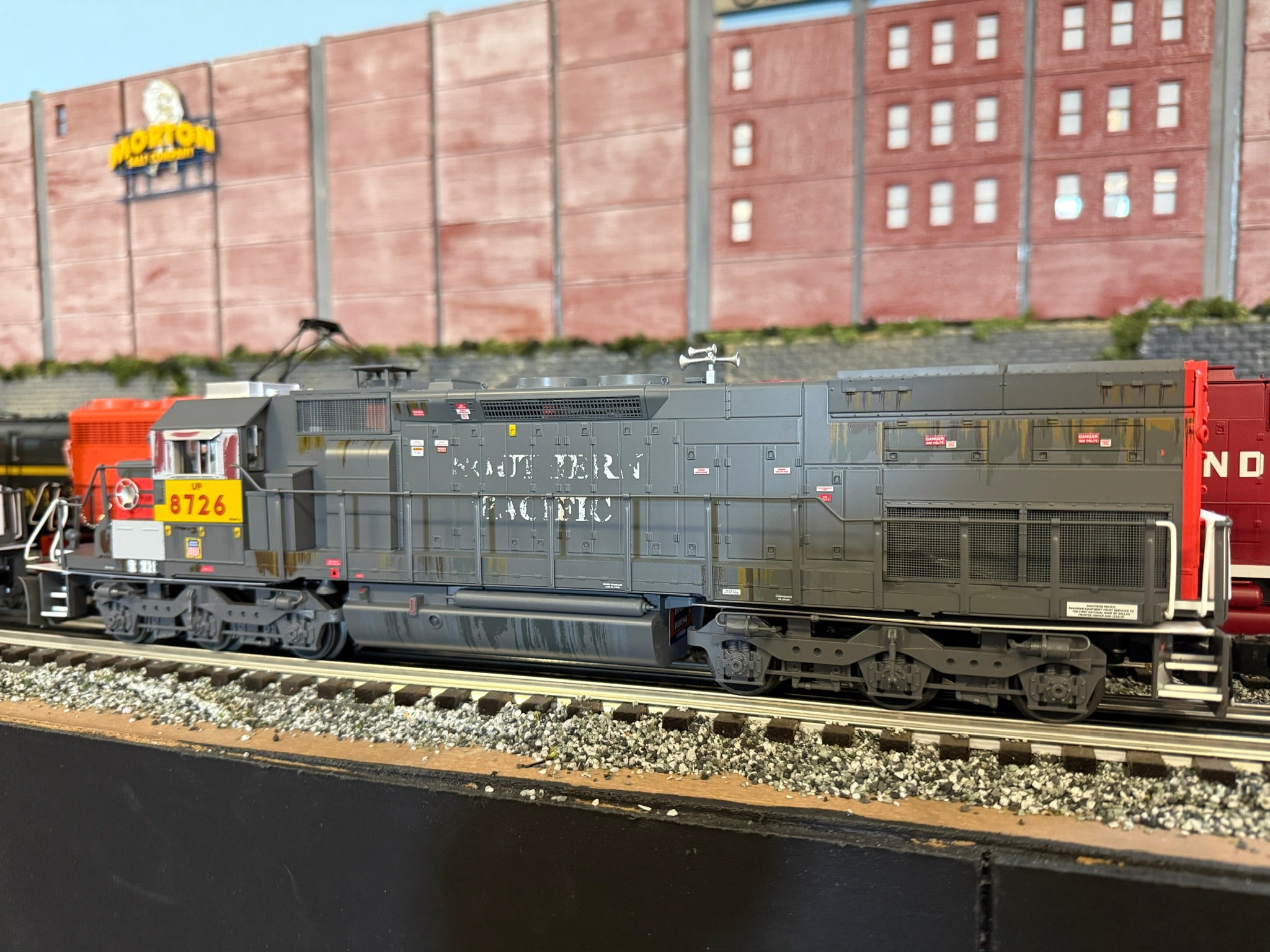 Lionel 2533851 - Legacy SD40T-2 Diesel Locomotive "Union Pacific" #8726