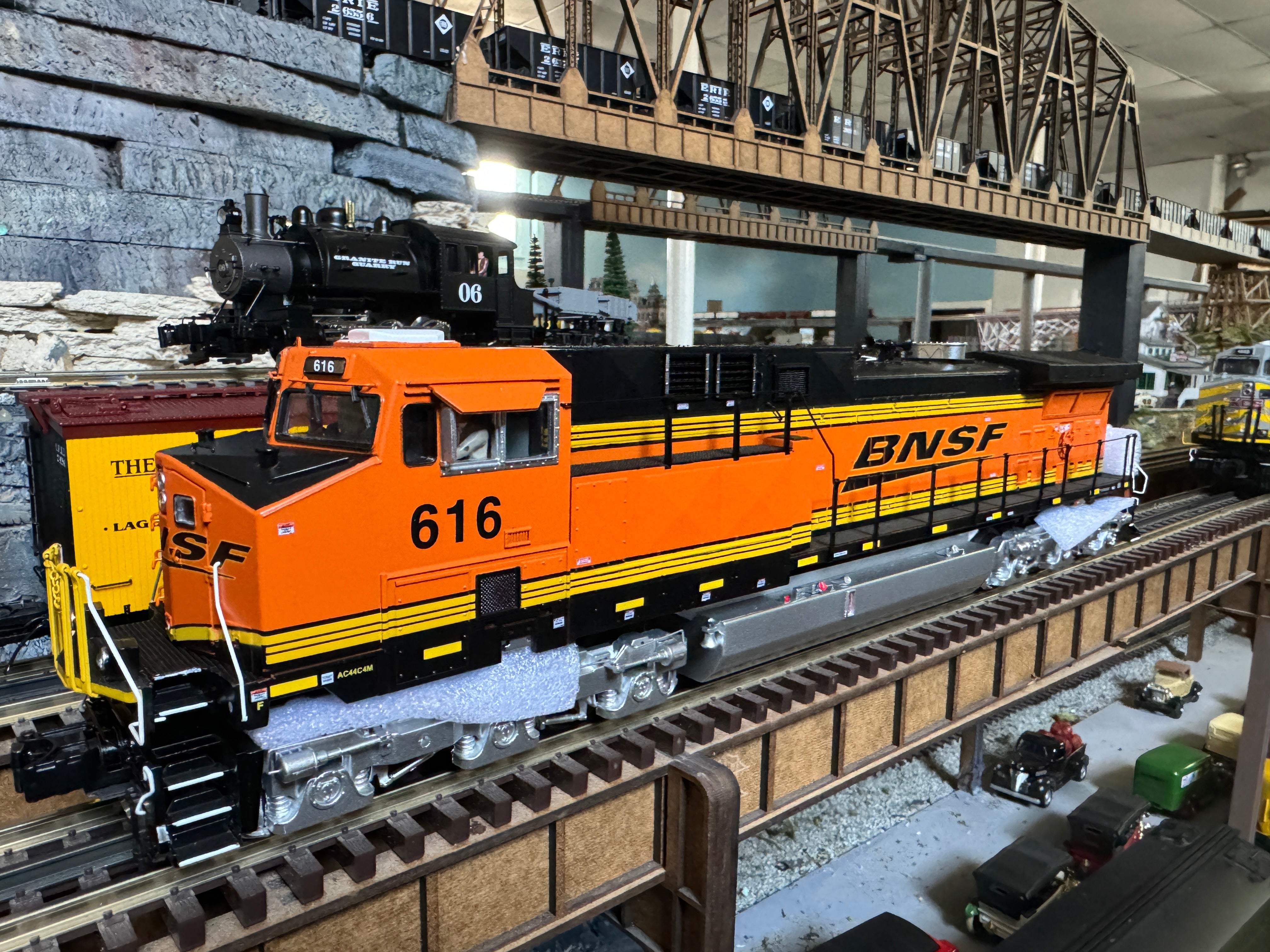 MTH 20-21742-1 - AC4400cw Diesel Engine "BNSF " #617 w/ PS3 (Hi-Rail Wheels)