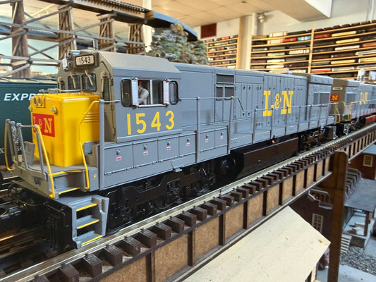 Atlas O 30138503 - Premier - U30C Diesel Locomotive "Louisville & Nashville" #1543 - MrMuffin'sTrains