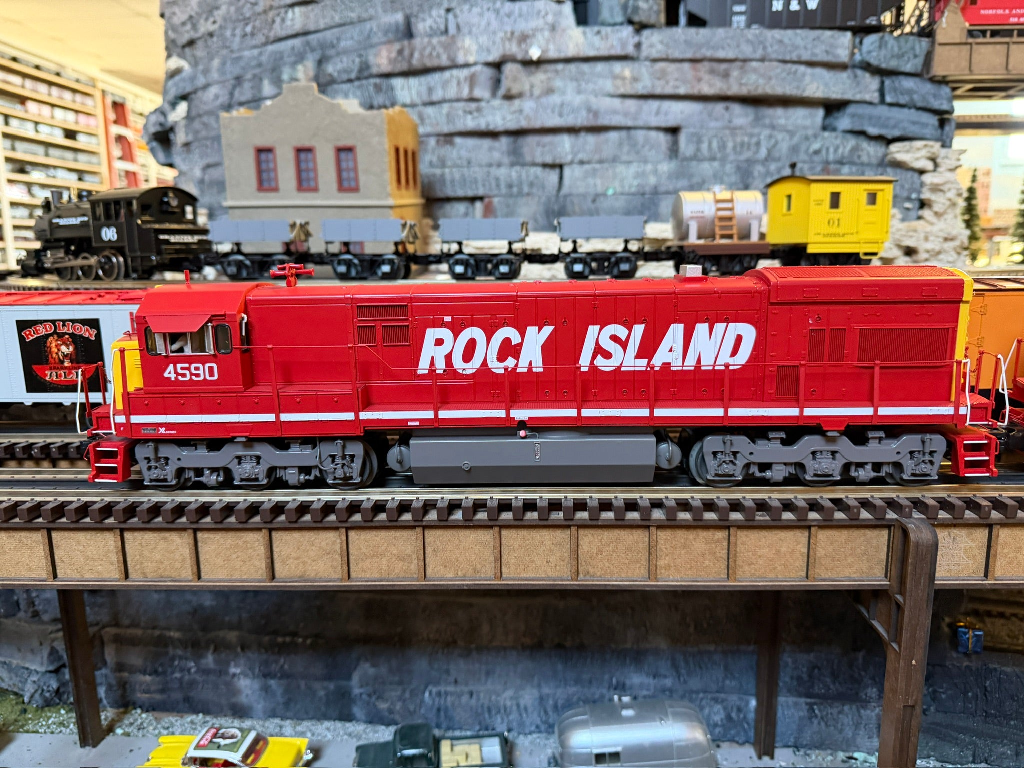 Atlas O 30138685S - Premier - U30C Diesel Locomotive "Rock Island" #4590 - Custom Run for Mr.Muffin's Trains