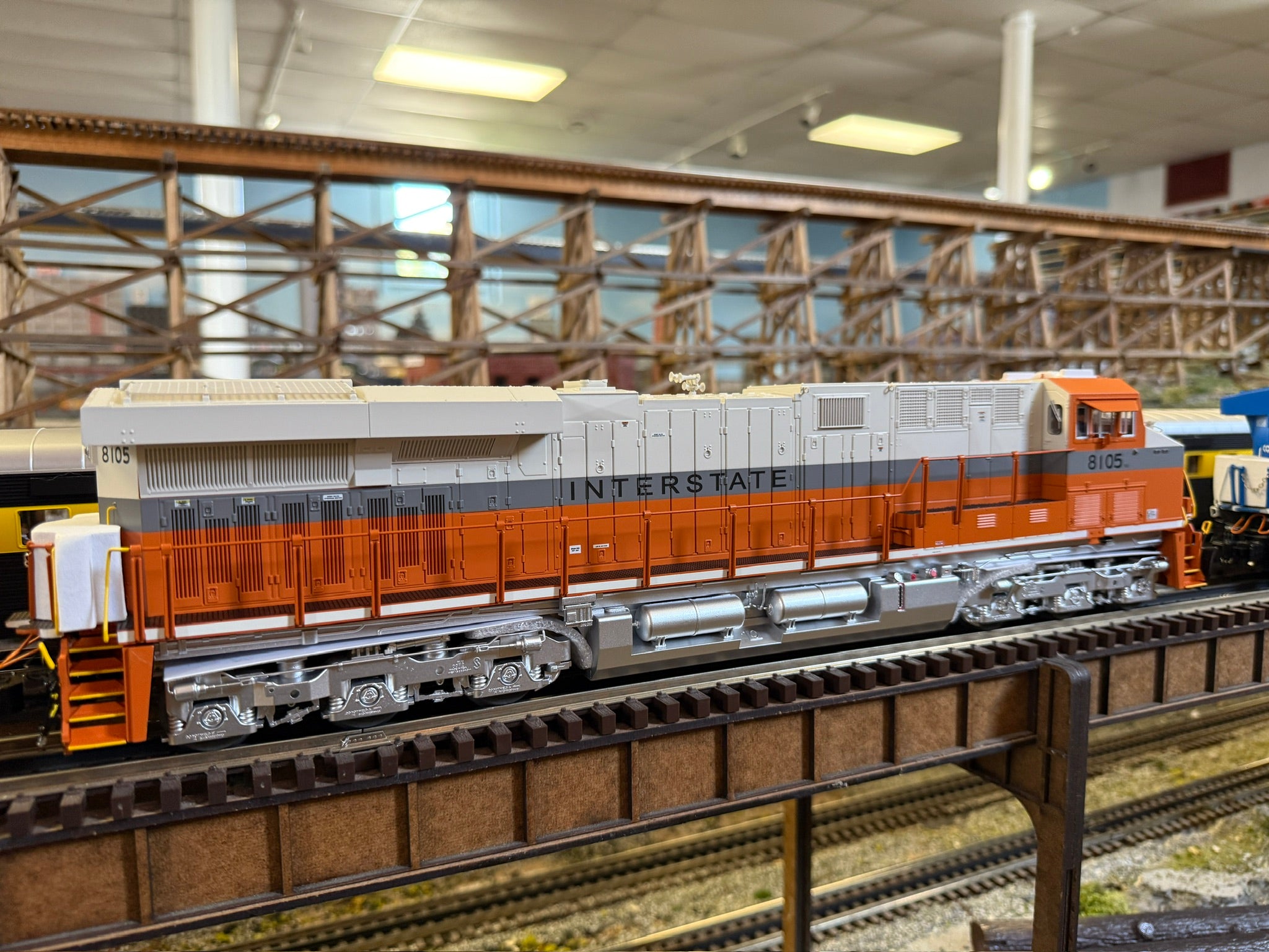 Lionel 2533609 - Legacy ES44 Diesel Locomotive "Interstate" #8105 Norfolk Southern (Non-Powered)
