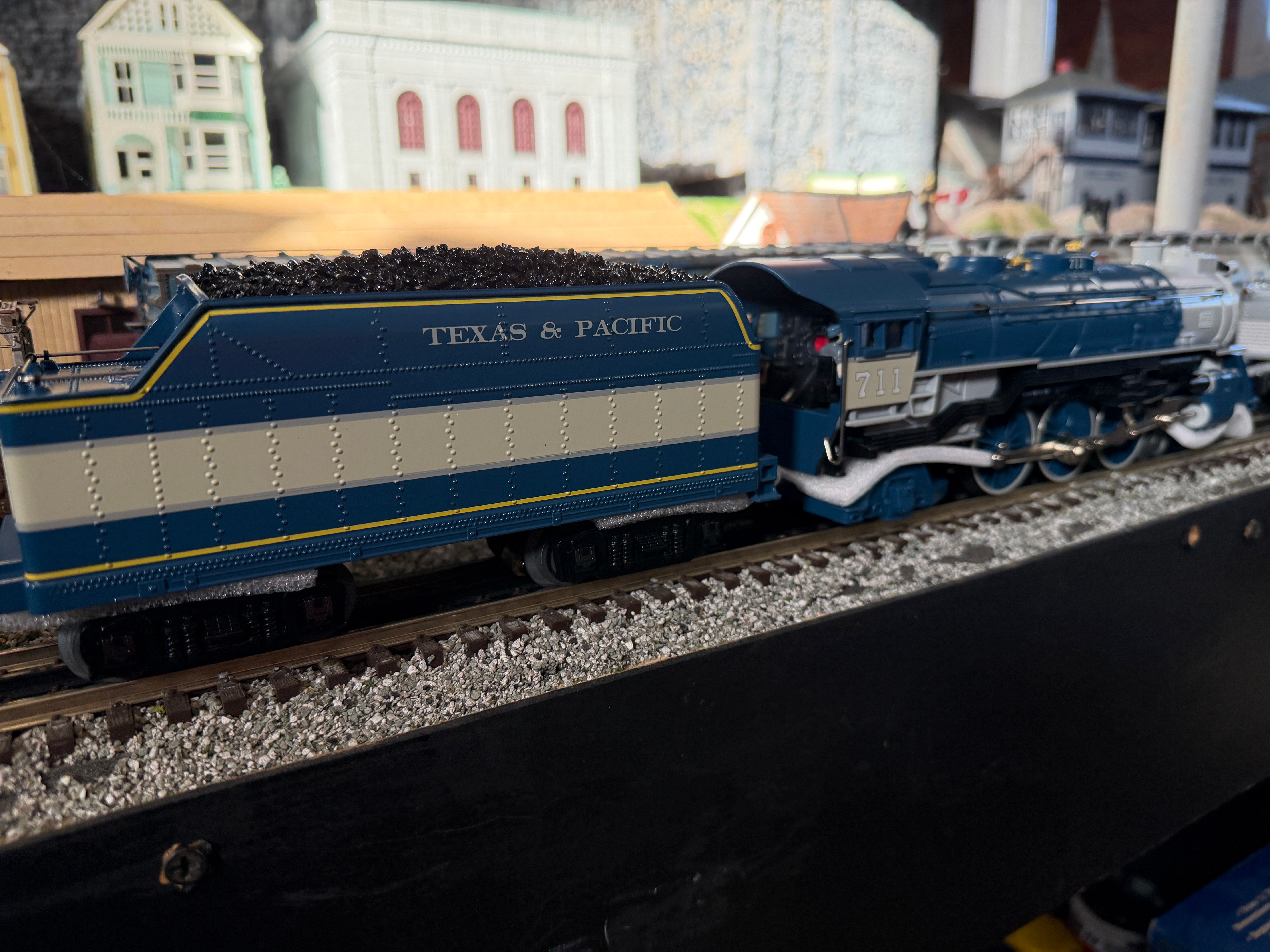 Lionel 2532090 - LionChief +2.0 Pacific Steam Locomotive "Texas & Pacific" #711