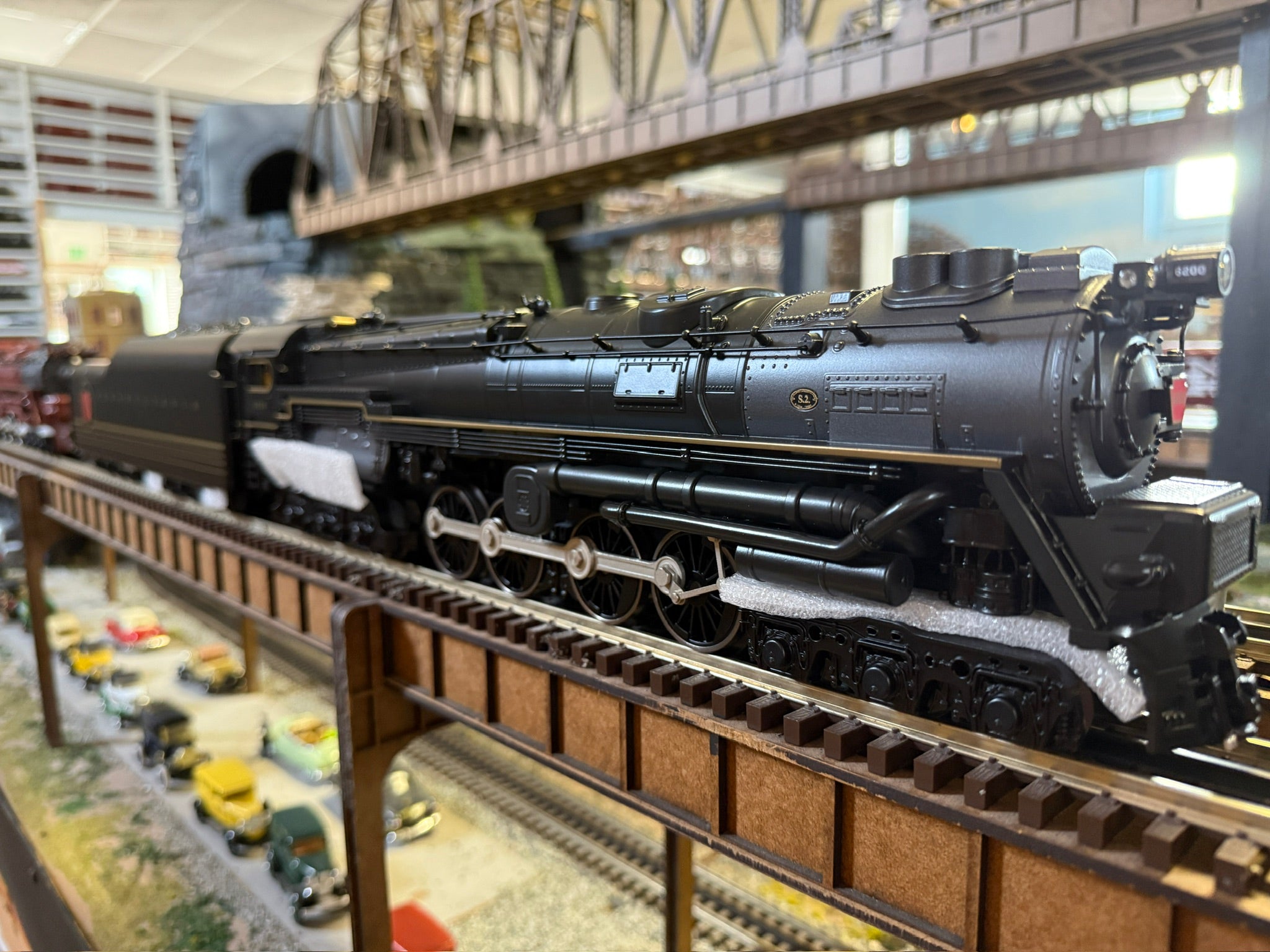 Lionel 2531460 - Legacy S2 Steam Locomotive "Pennsylvania" #6200 (Loewy-Inspired Scheme)