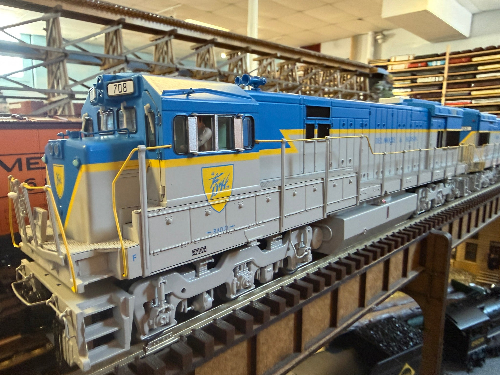 Atlas O 30138499 - Premier - U30C Diesel Locomotive "Delaware & Hudson" #708