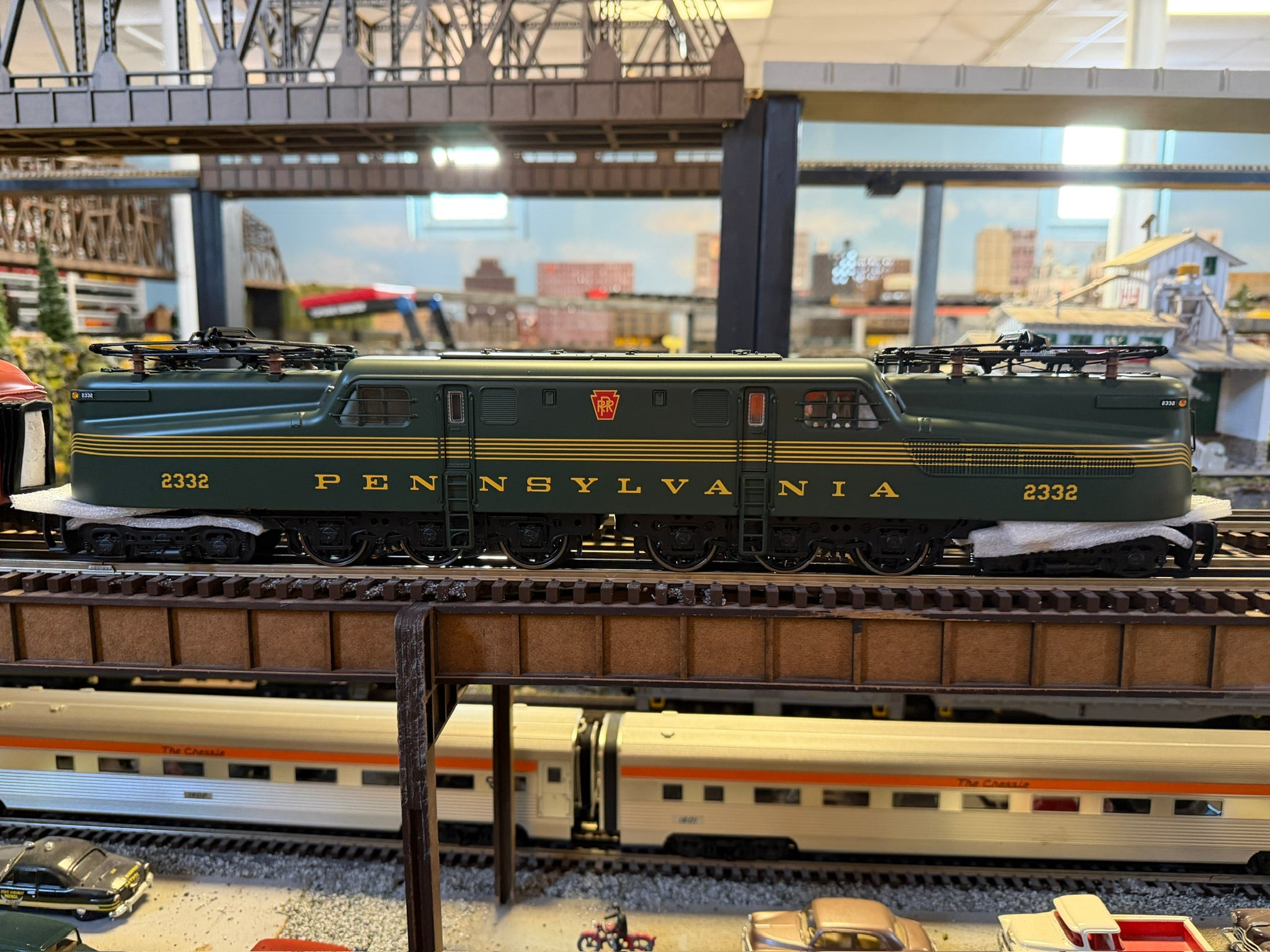 Lionel 2522020 -  Vision Line GG1 (Postwar Inspired) Madison Set "Pennsylvania" #2332
