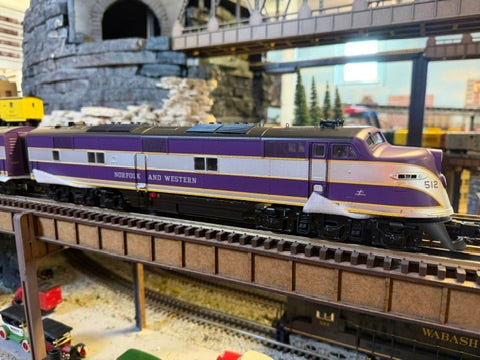 Atlas O 30138654 - Premier - E6 A Unit Diesel Locomotive "Norfolk & Western" #512