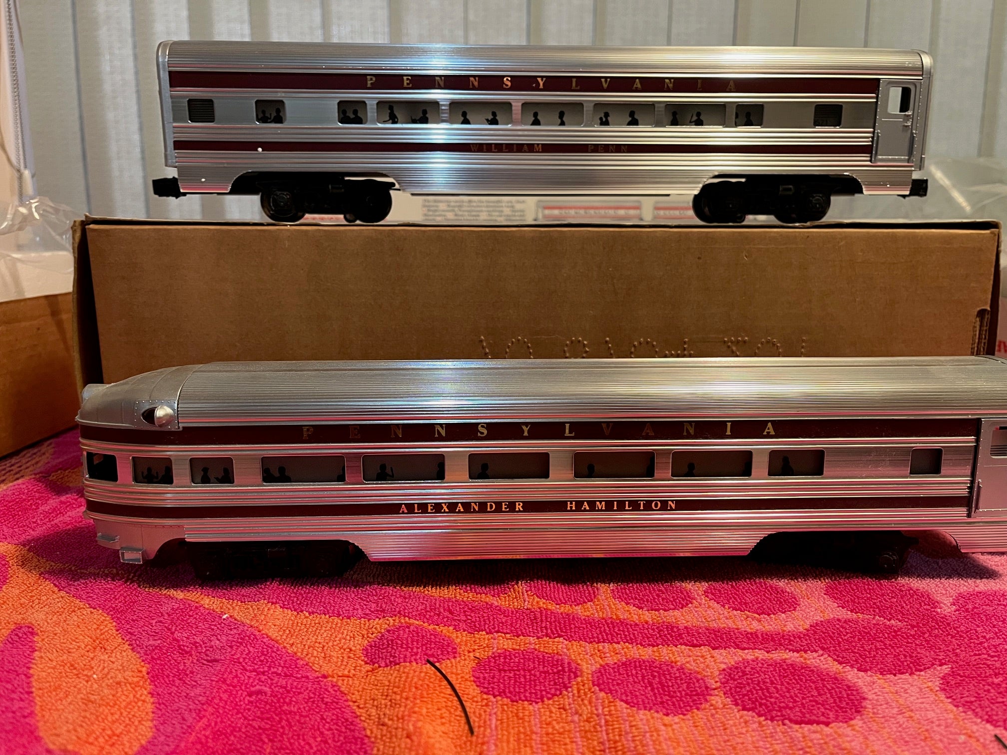 Lionel Illuminated Pennsylvania Aluminum Passenger 7 Car Set-Second hand-M6772F