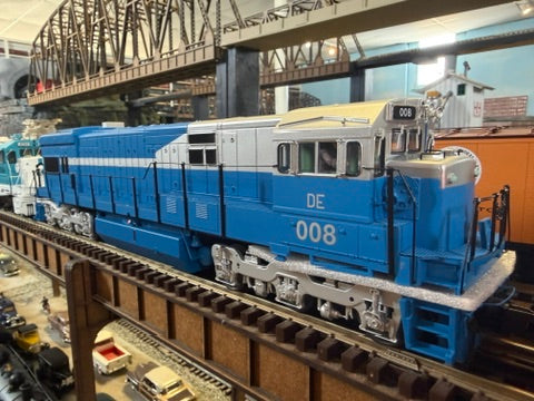 Atlas O 30138500 - Premier - U30C Diesel Locomotive "Detroit Edison" #8 - MrMuffin'sTrains