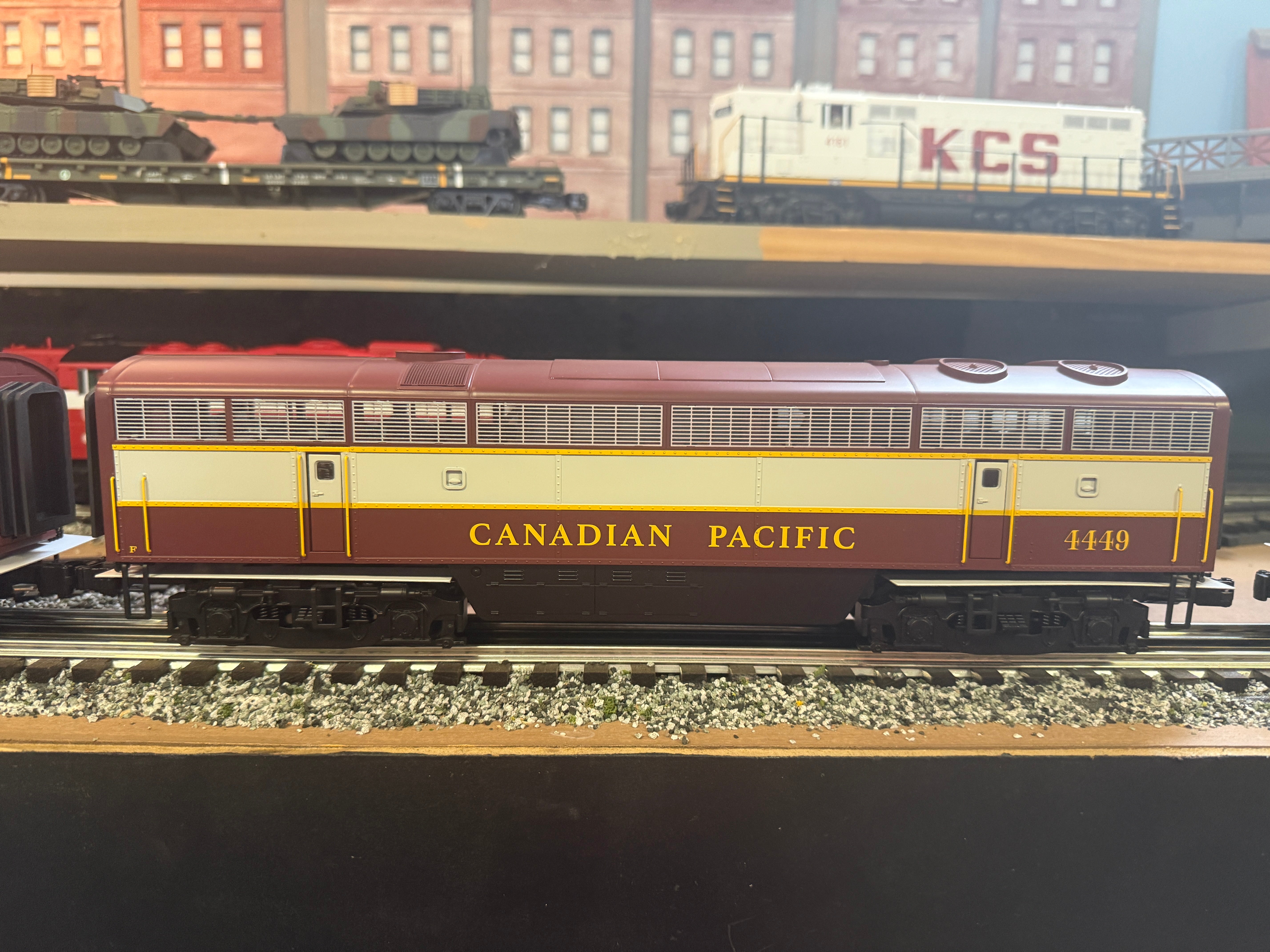 Lionel 2533229 - C Liner Superbass "Canadian Pacific" #4449