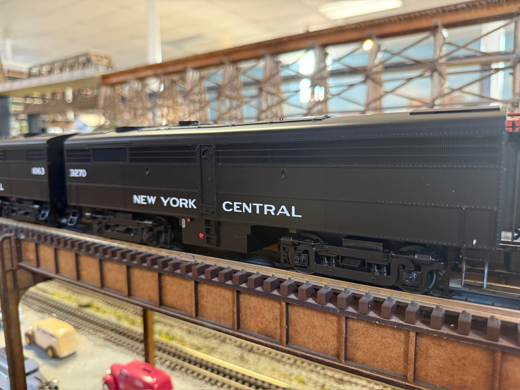 Lionel 2533979 - Legacy FB-2 SuperBass "New York Central" #3270 (Cigar Band) - Custom Run for MrMuffin'sTrains