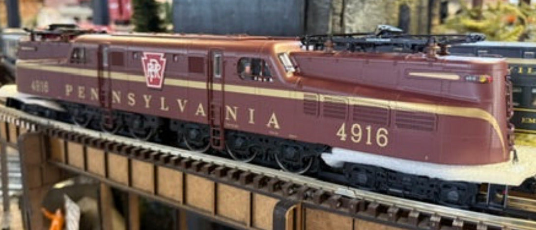 Lionel 2533953 - Vision Line GG1 Electric Engine "Pennsylvania" #4916 (Tuscan) - Custom Run for MrMuffin'sTrains
