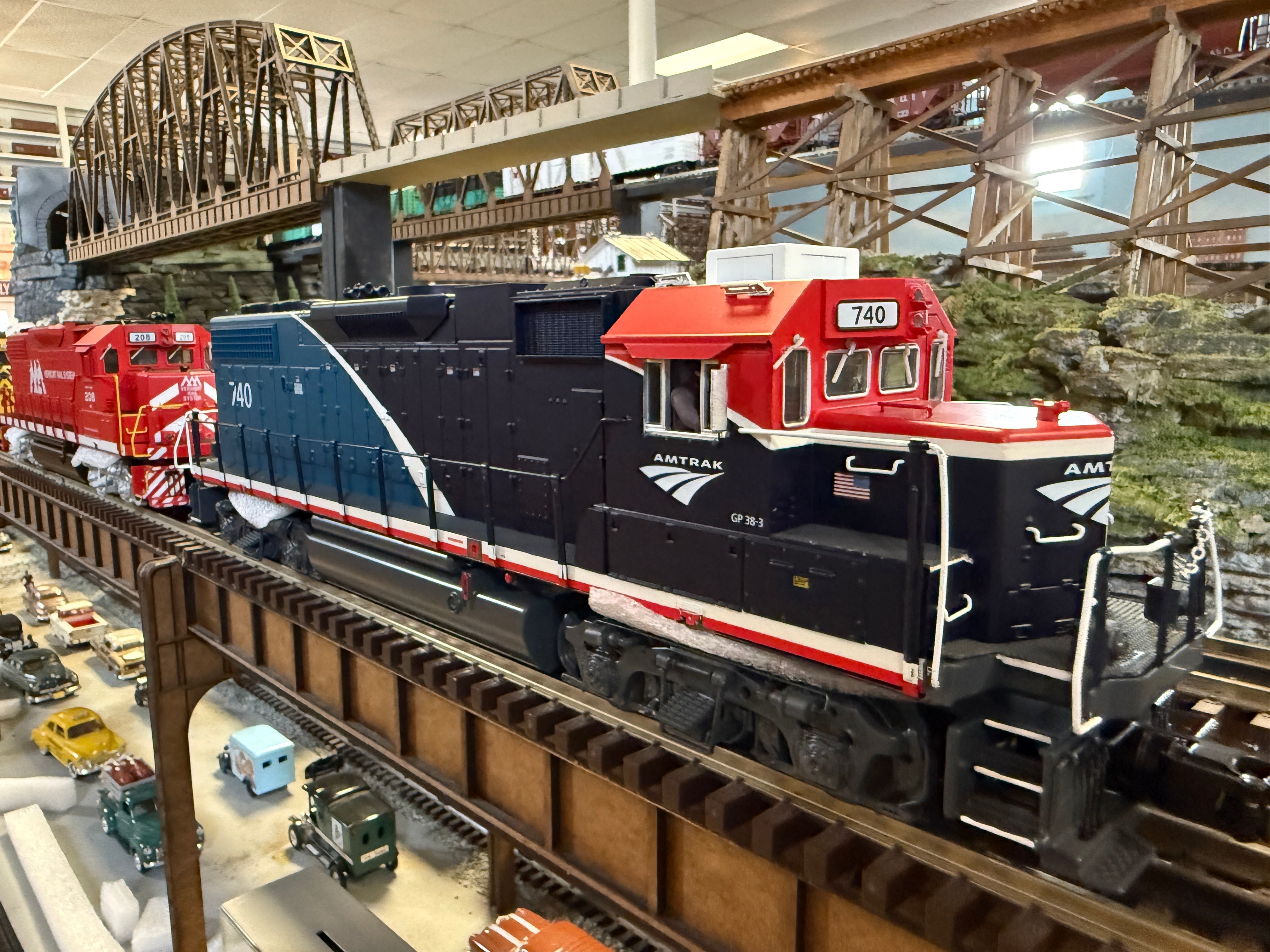 Atlas O 30138338 - Premier - GP38-2 Diesel Locomotive "Amtrak" #740 (Phase VII)